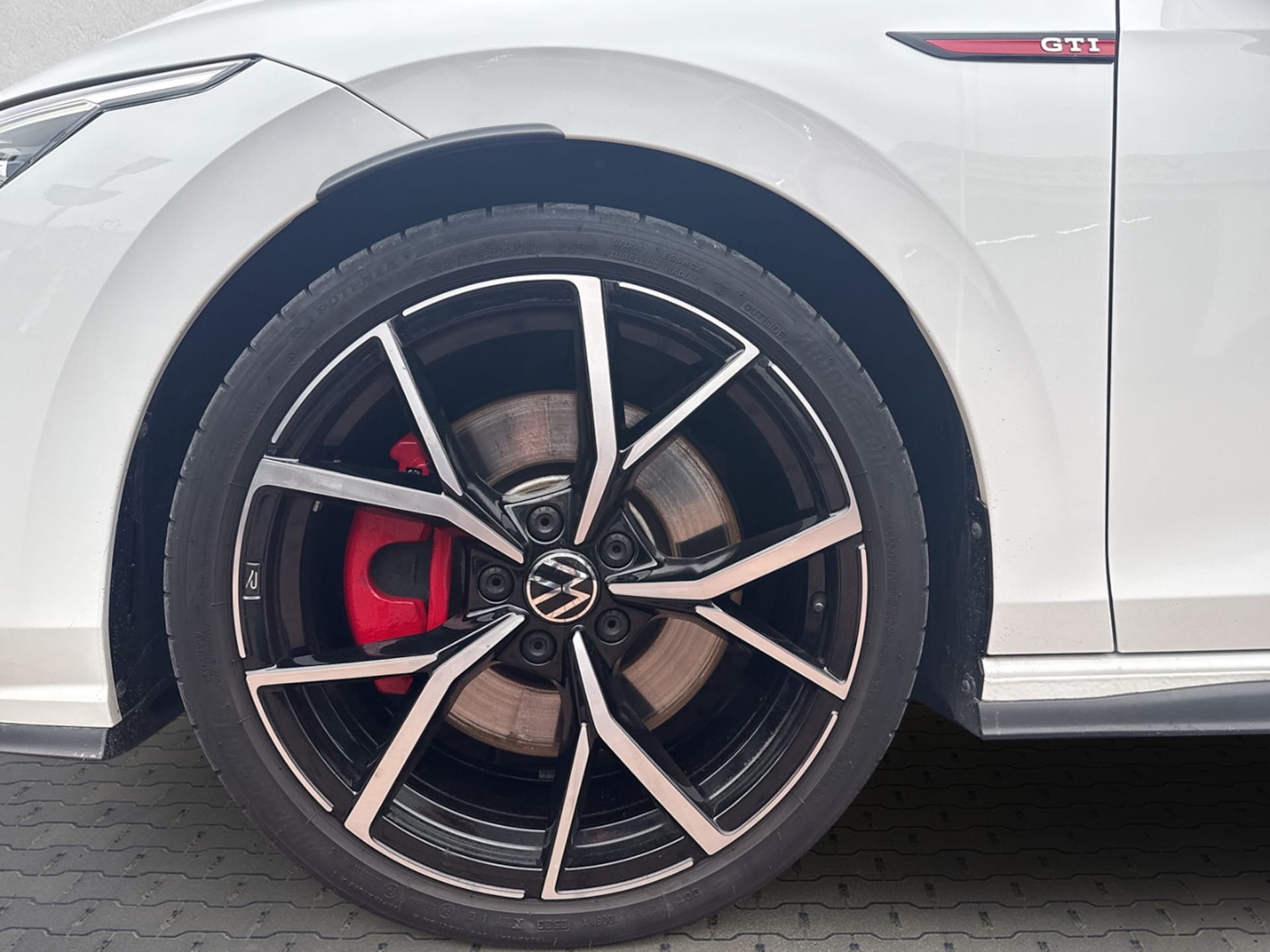 Volkswagen Golf GTI