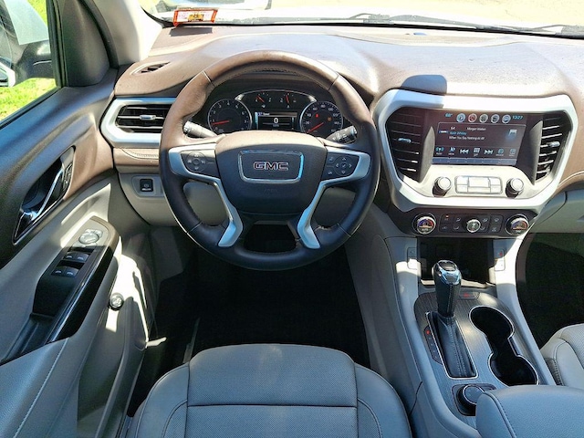 2017 GMC Acadia