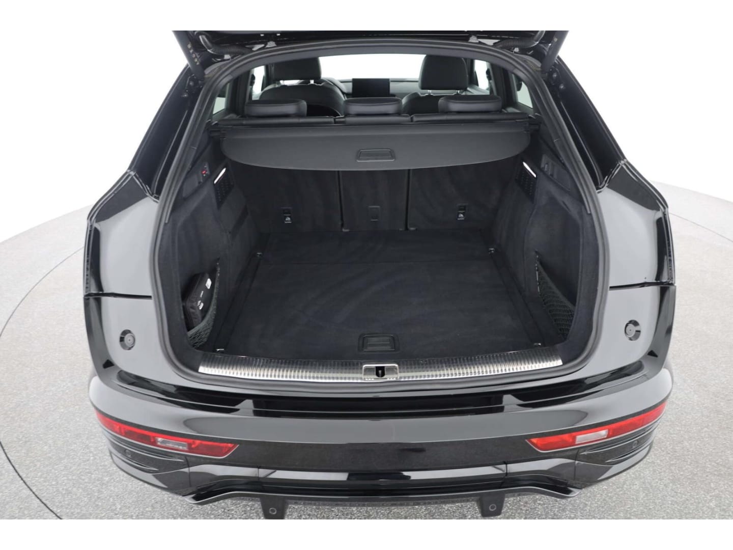Bild über Audi Q5 Sportback 40 TDI quattro S tronic - für weitere Informationen kontaktieren Sie den Audi Partner