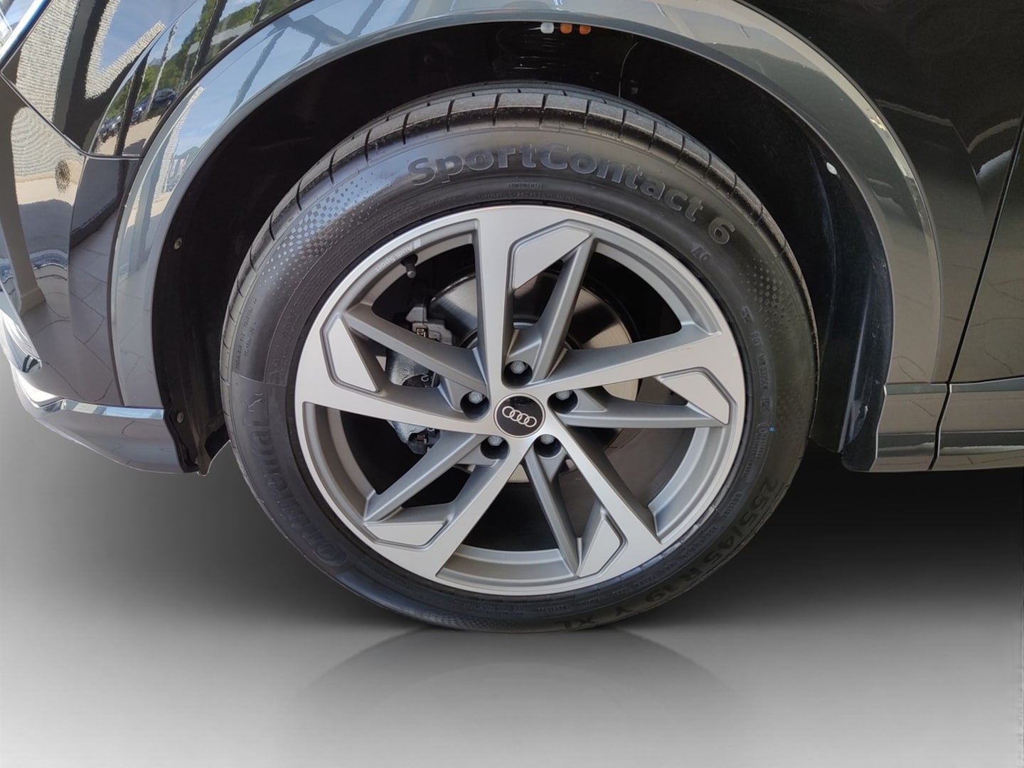 Bild über Audi Q3 advanced 35 TFSI S tronic - für weitere Informationen kontaktieren Sie den Audi Partner