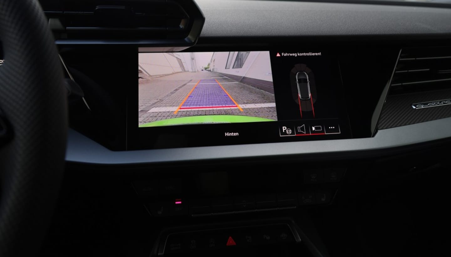 Bild über Audi RS 3 Sportback TFSI quattro 294 kW S tronic - für weitere Informationen kontaktieren Sie den Audi Partner
