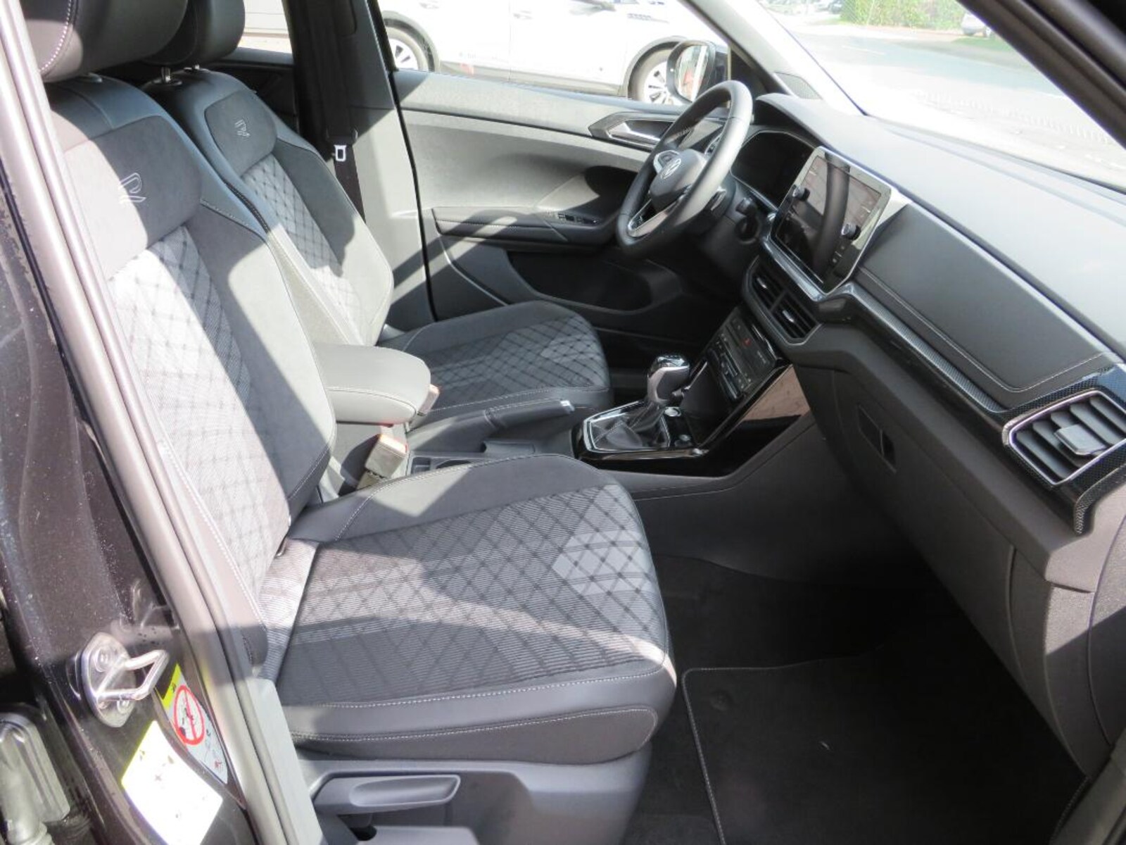 Volkswagen T-Cross – Bild 9