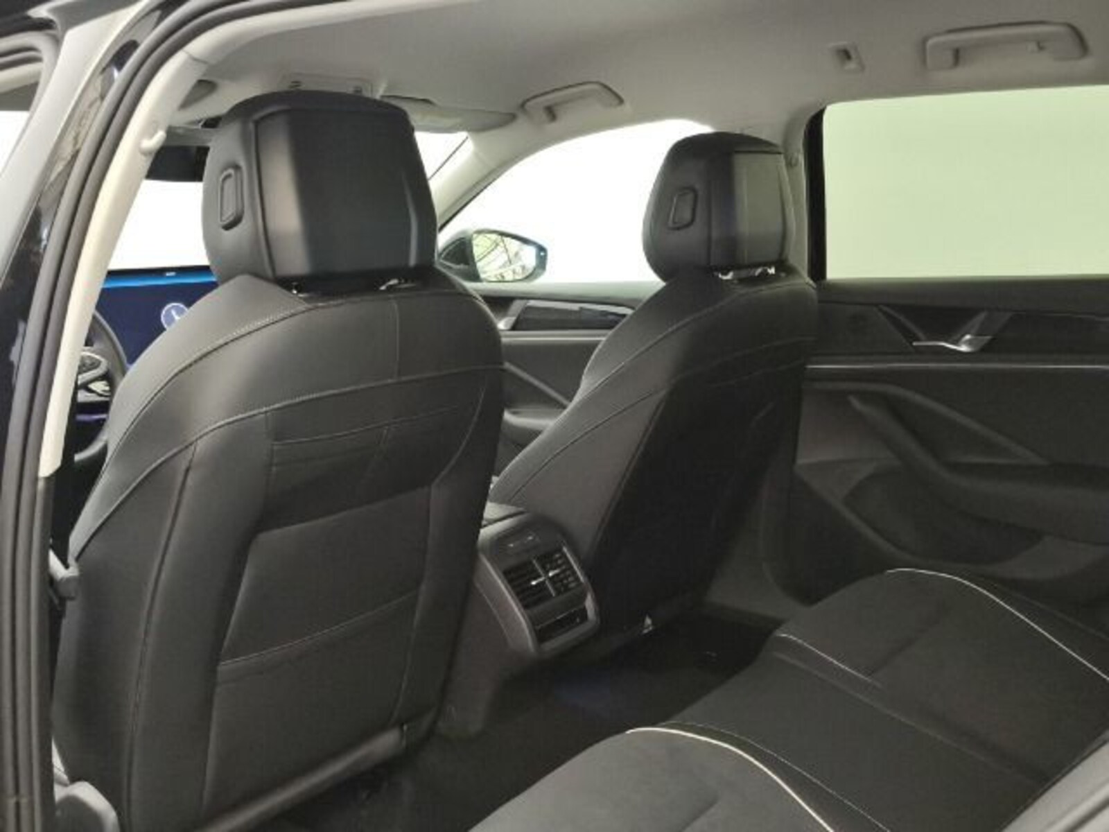 Volkswagen Passat – Bild 3