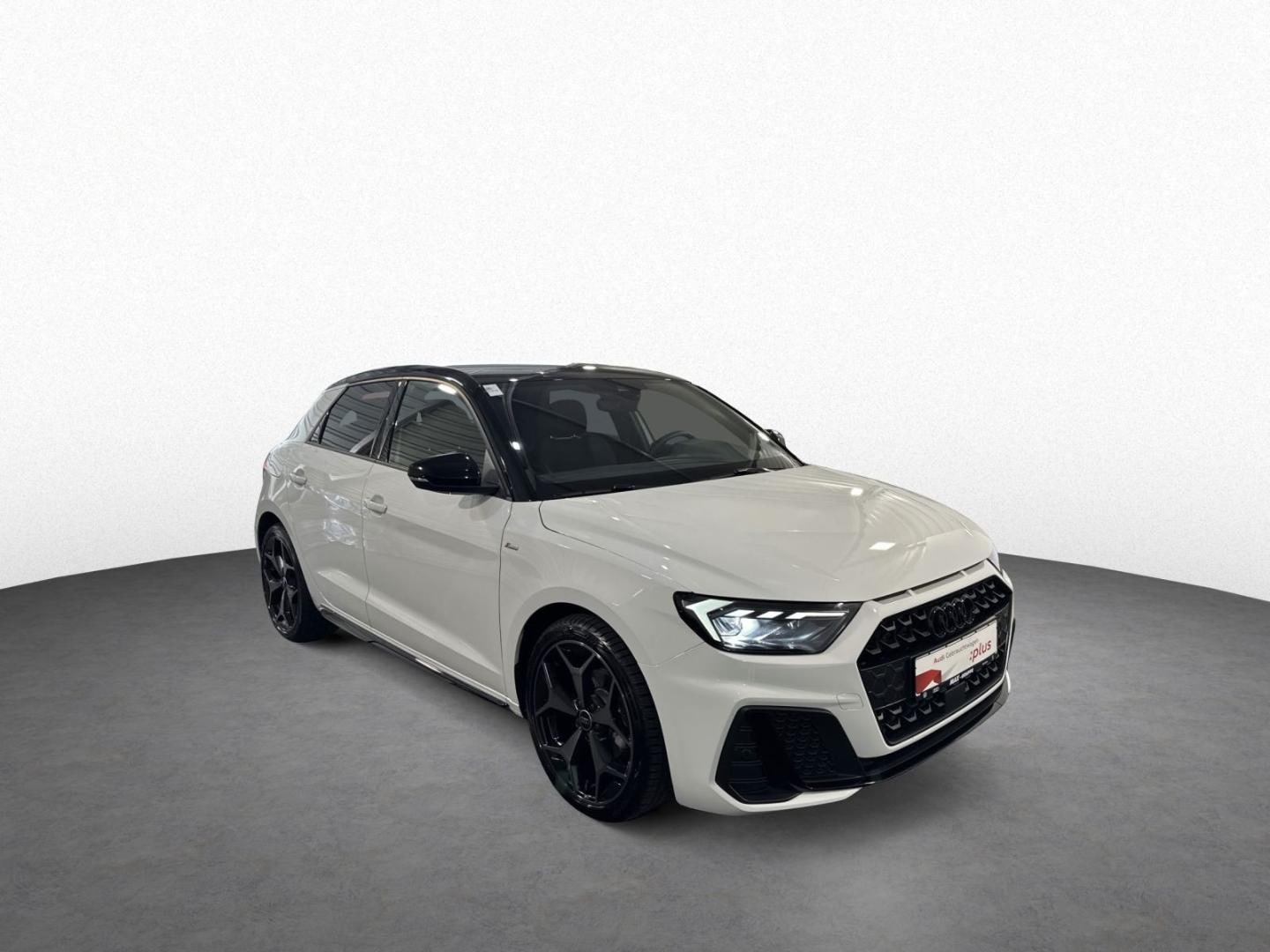 Bild über Audi A1 Sportback S line 30 TFSI S tronic - für weitere Informationen kontaktieren Sie den Audi Partner