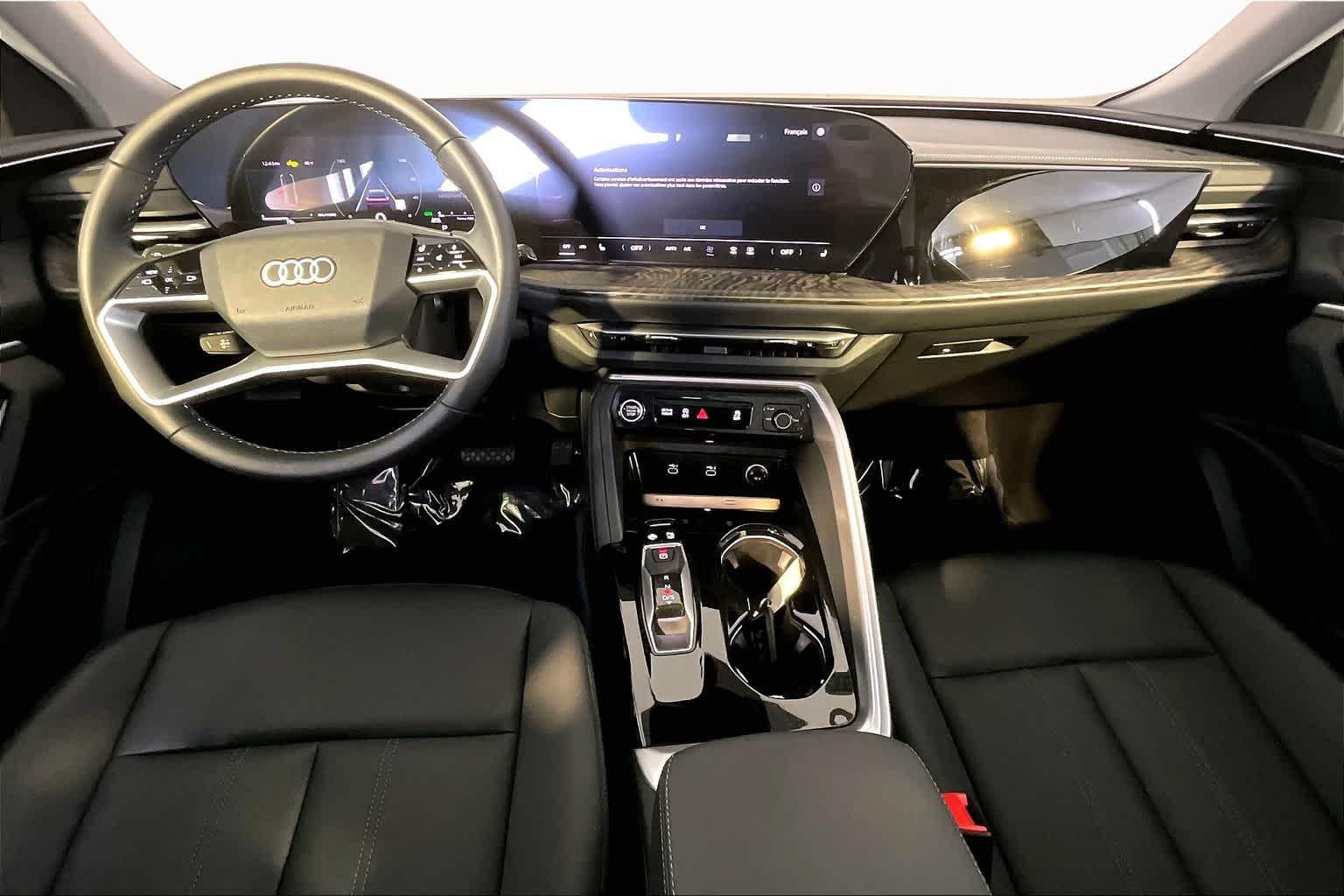 2025 Audi Q5 Premium - Photo 16