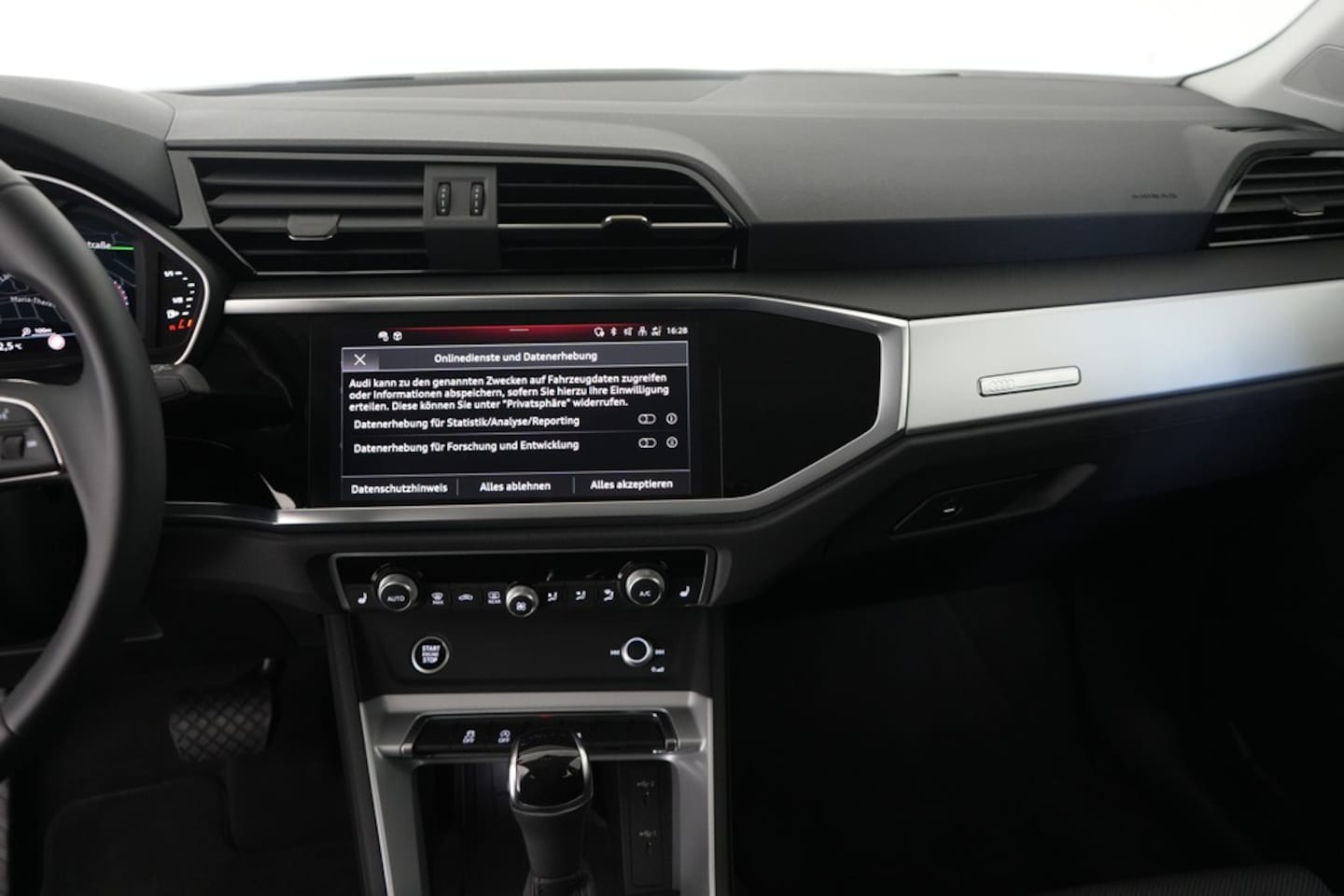 Bild über Audi Q3 TFSI 110 kW S tronic - für weitere Informationen kontaktieren Sie den Audi Partner