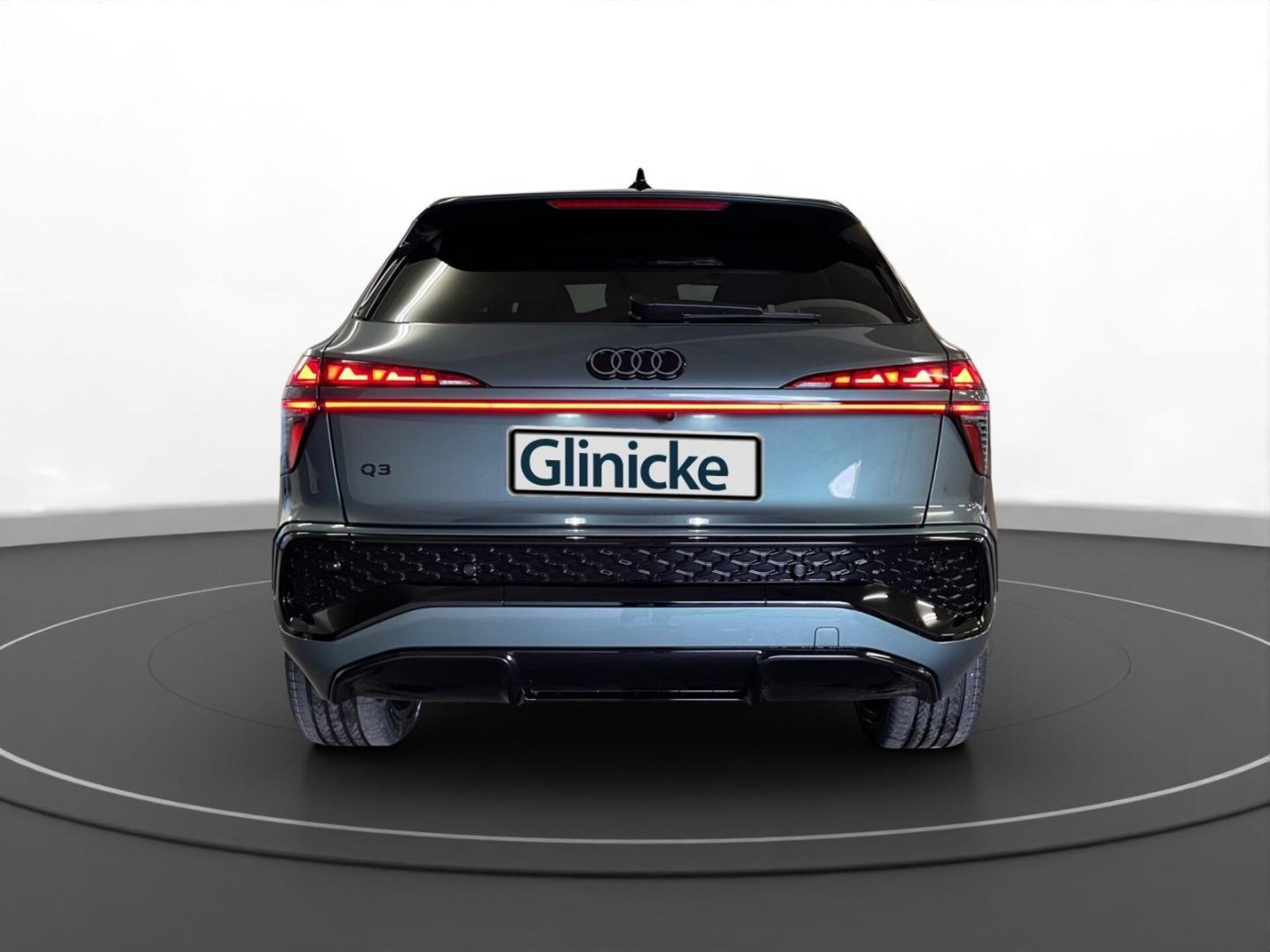Audi Q3 SUV e-hybrid