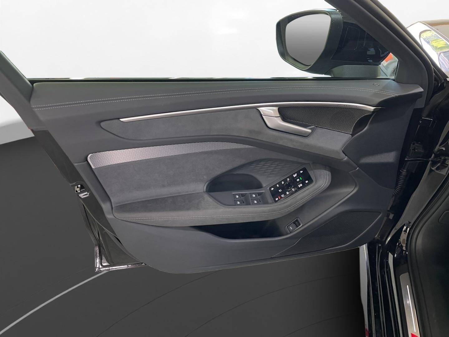 Bild über Audi A6 Avant TDI quattro 220 kW S tronic - für weitere Informationen kontaktieren Sie den Audi Partner