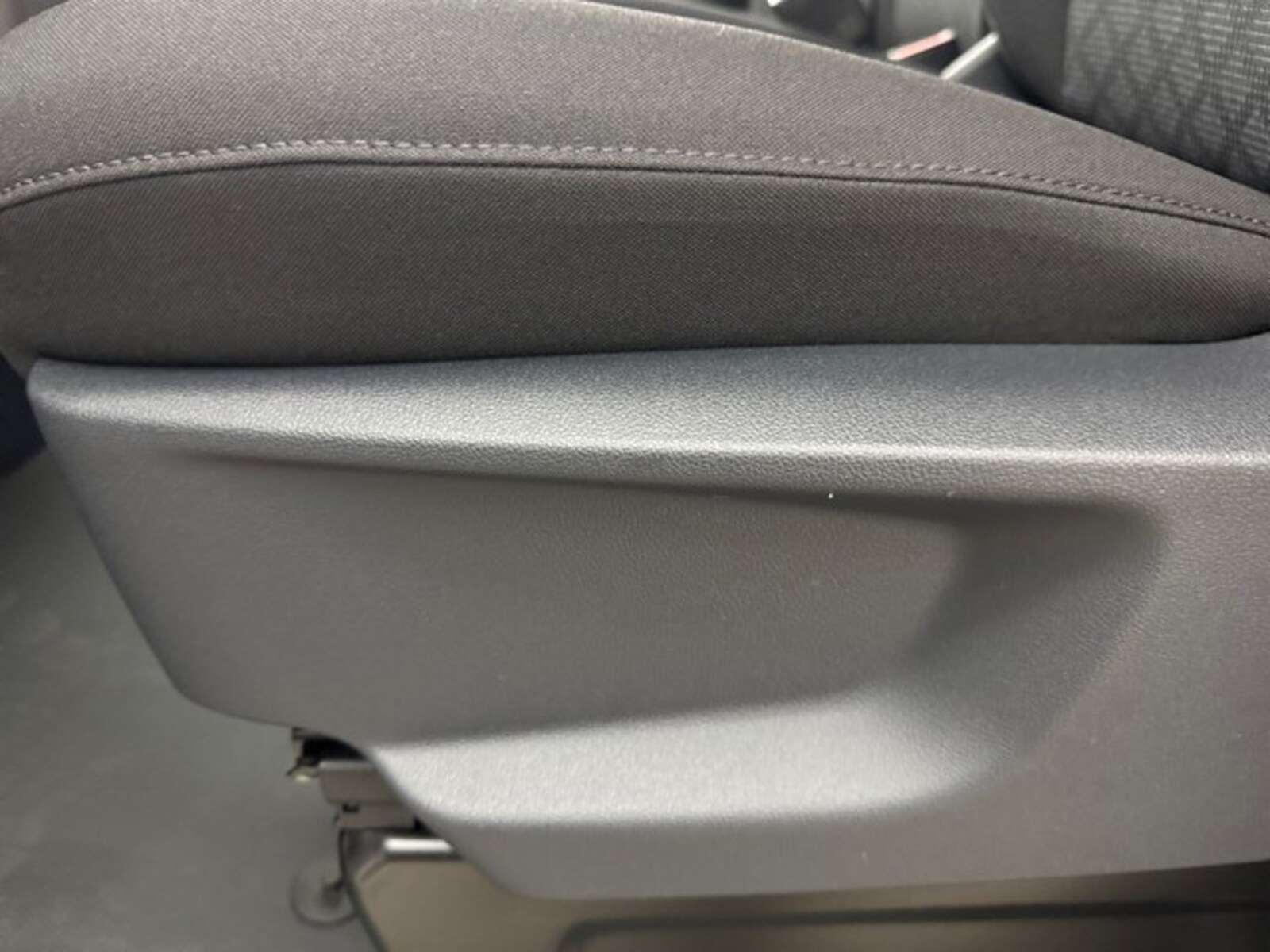 Volkswagen Transporter Kasten kurzer Radstand – Bild 6