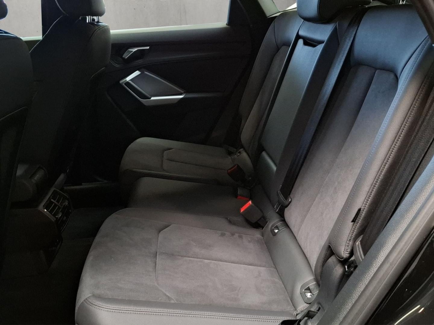 Bild über Audi Q3 Sportback S line 35 TDI S tronic - für weitere Informationen kontaktieren Sie den Audi Partner