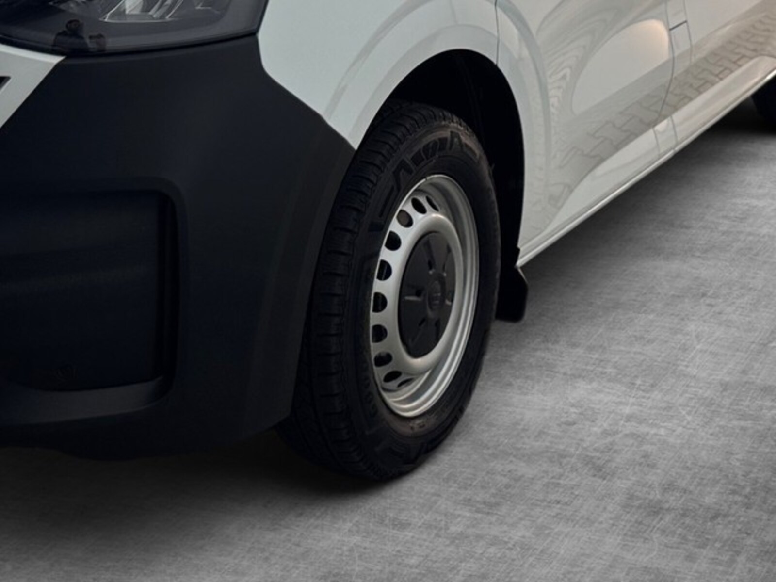 Volkswagen Transporter Kasten kurzer Radstand – Bild 4
