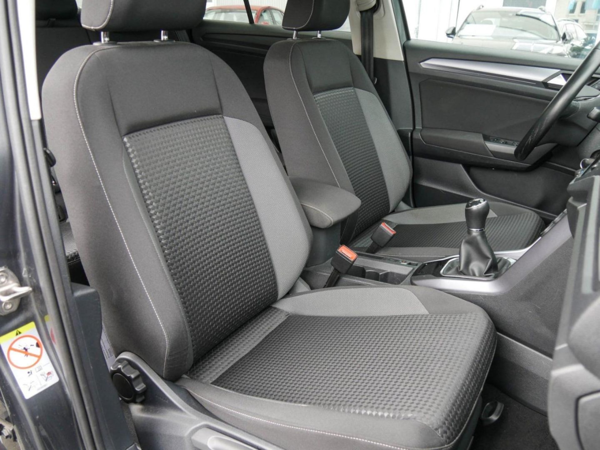 Volkswagen T-Roc Active