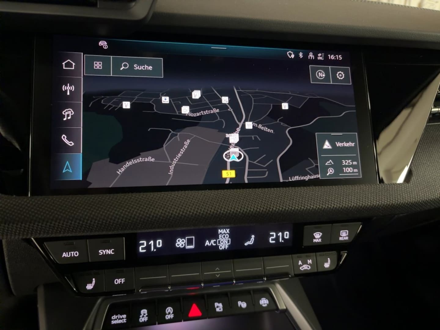 Bild über Audi A3 Sportback S line 35 TFSI S tronic - für weitere Informationen kontaktieren Sie den Audi Partner
