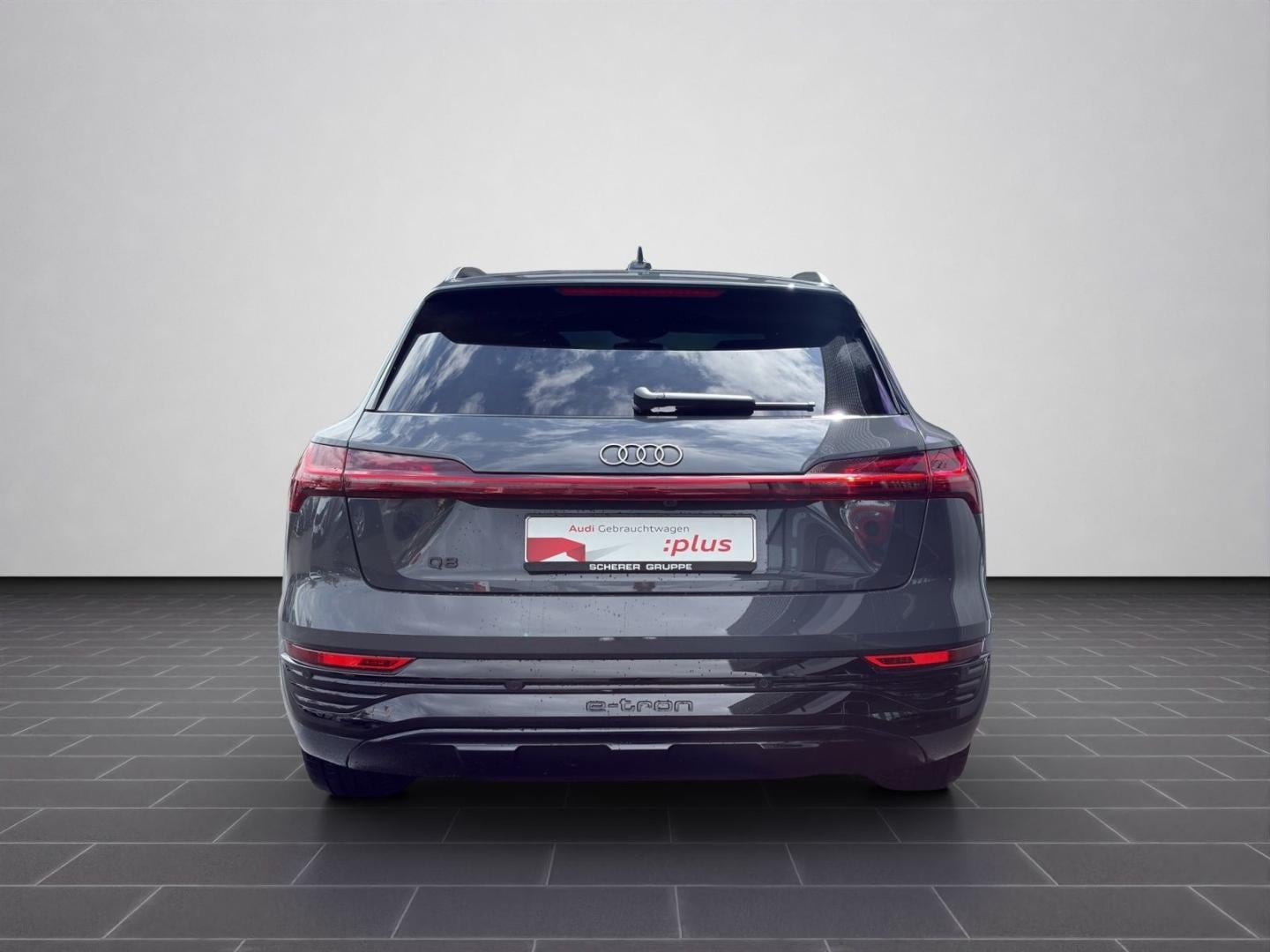 Bild über Audi Q8 e-tron advanced 50 e-tron quattro - für weitere Informationen kontaktieren Sie den Audi Partner