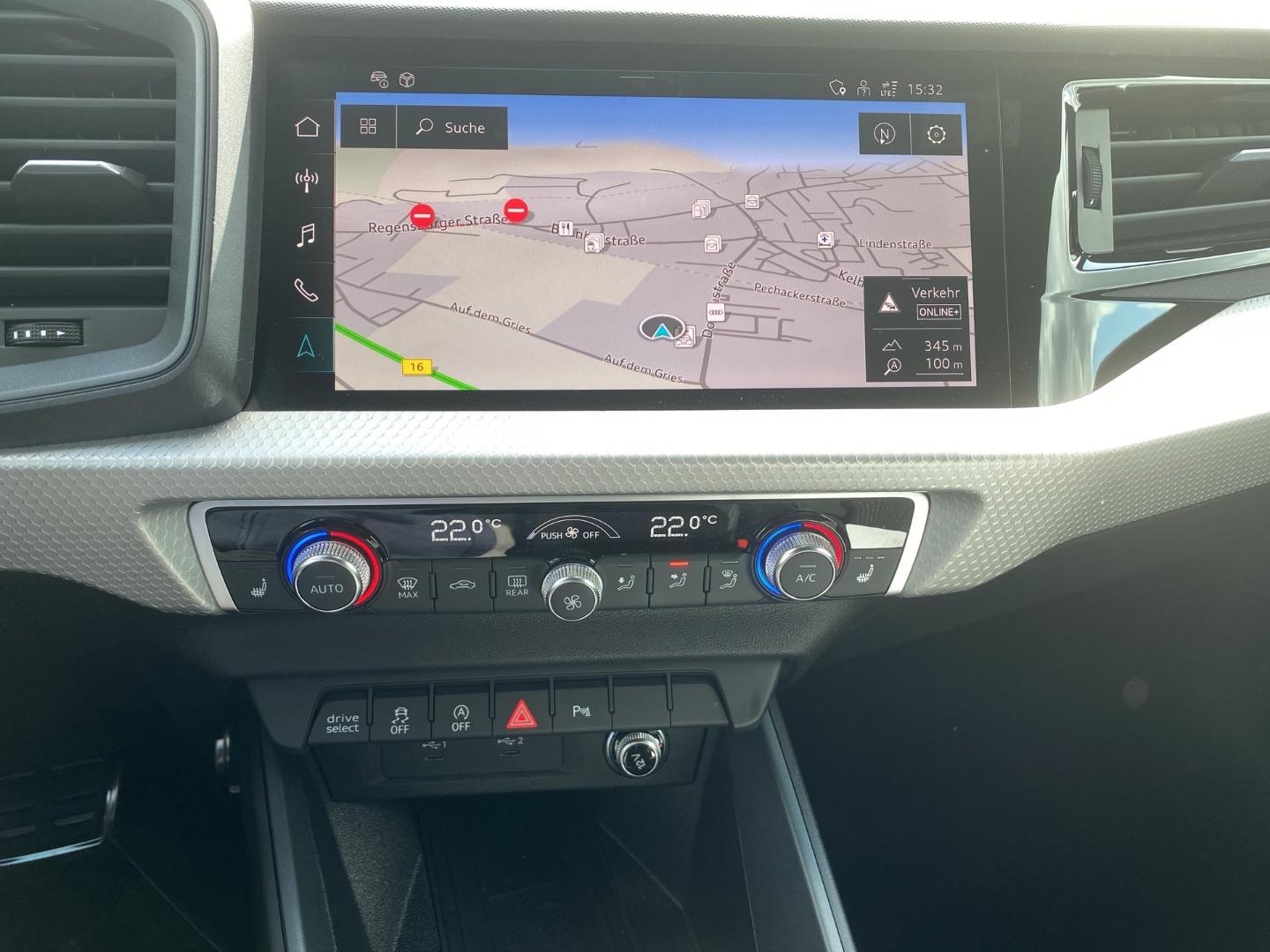 Bild über Audi A1 Sportback S line 40 TFSI S tronic - für weitere Informationen kontaktieren Sie den Audi Partner