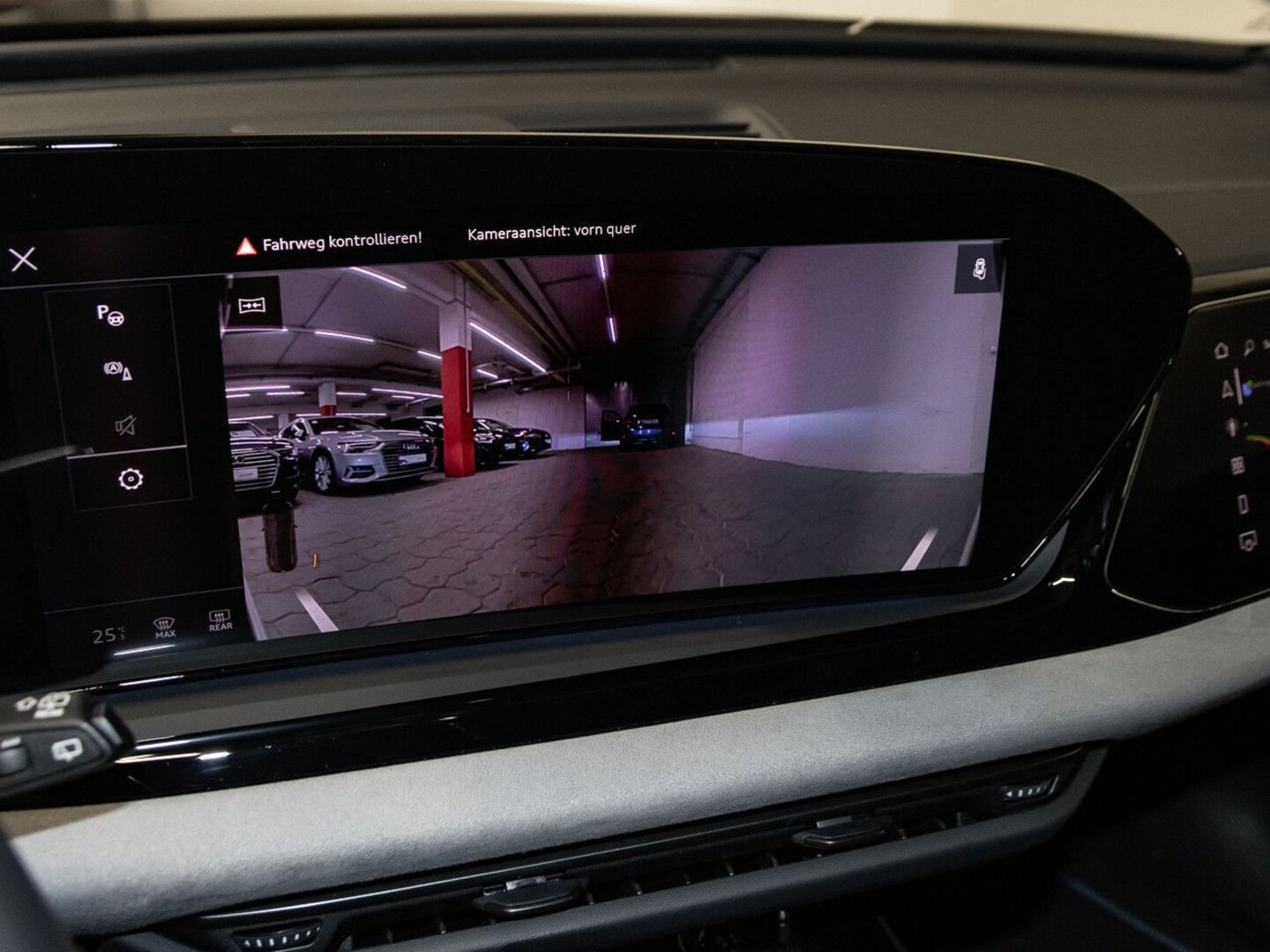 Bild über Audi A5 Avant TDI quattro 150 kW S tronic - für weitere Informationen kontaktieren Sie den Audi Partner