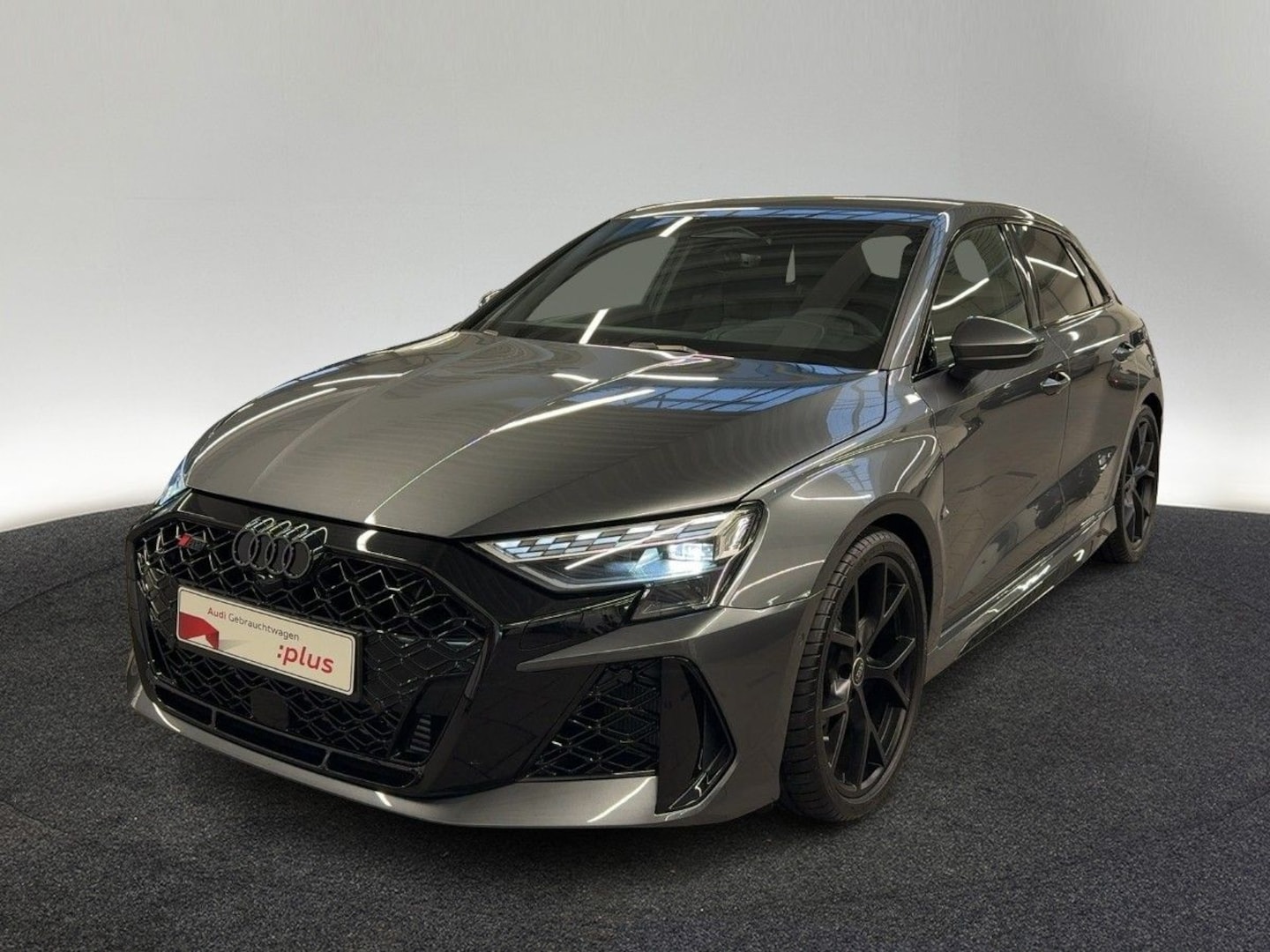 Bild über Audi RS 3 Sportback TFSI quattro 294 kW S tronic - für weitere Informationen kontaktieren Sie den Audi Partner