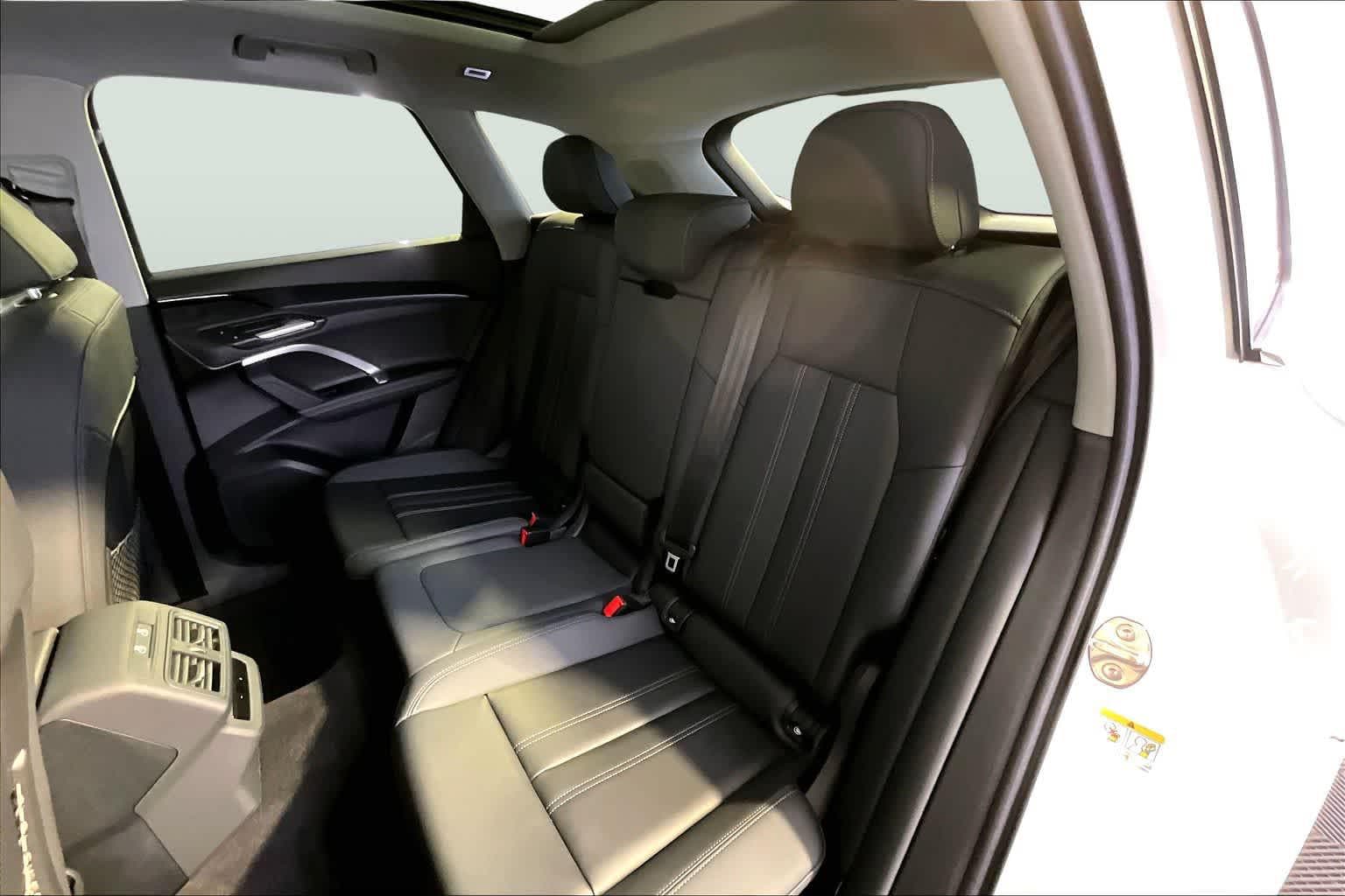 2025 Audi Q5 Premium - Photo 21