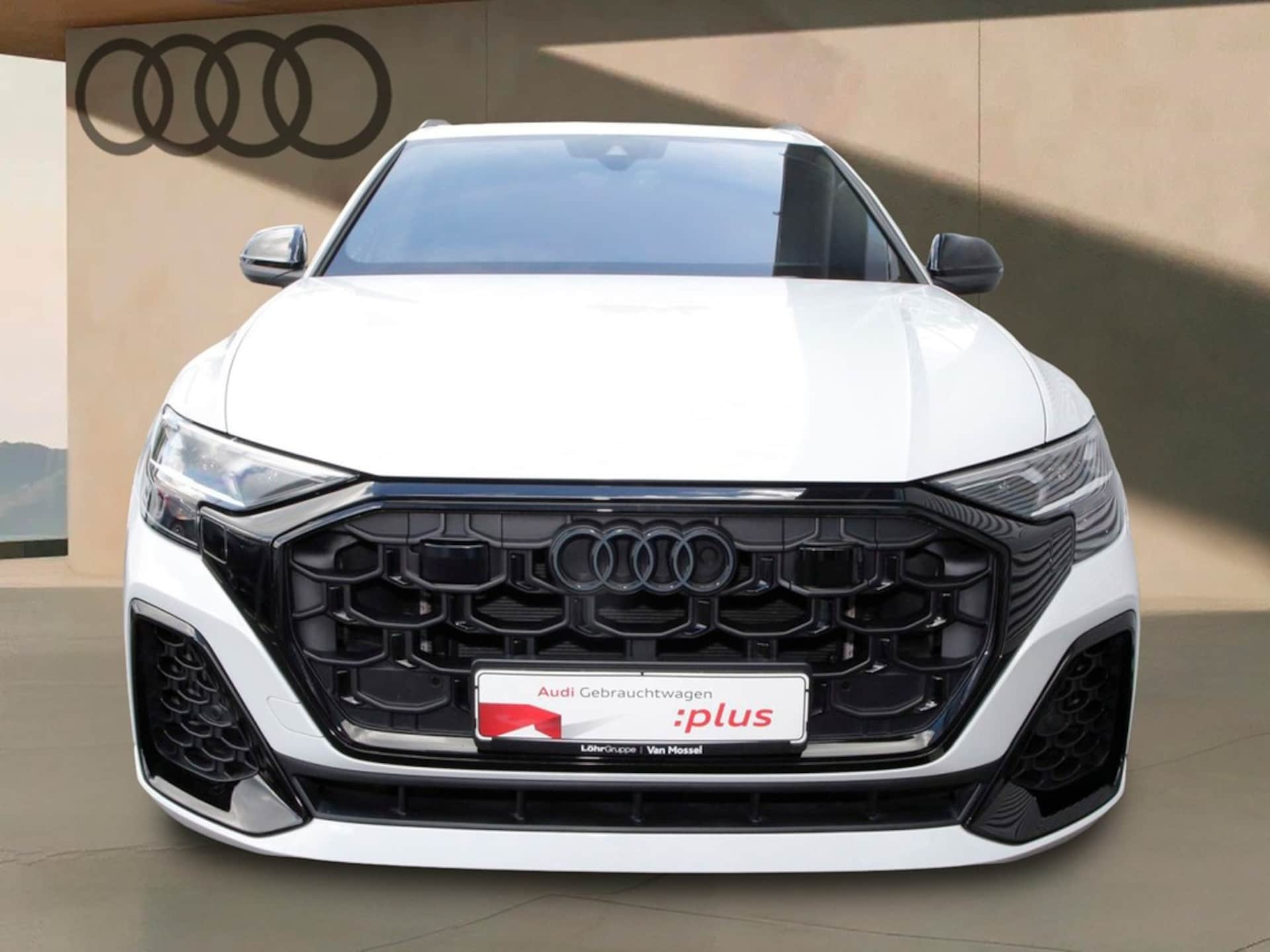 Audi SQ8 SUV