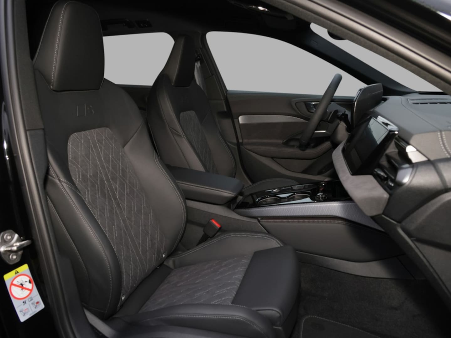Bild über Audi A5 Avant e-hybrid e-hybrid quattro 270 kW S tronic - für weitere Informationen kontaktieren Sie den Audi Partner