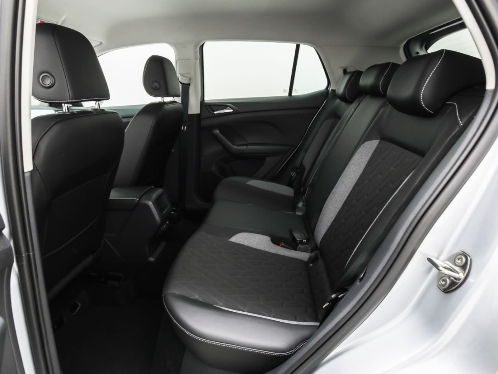 Volkswagen T-Cross – Bild 12