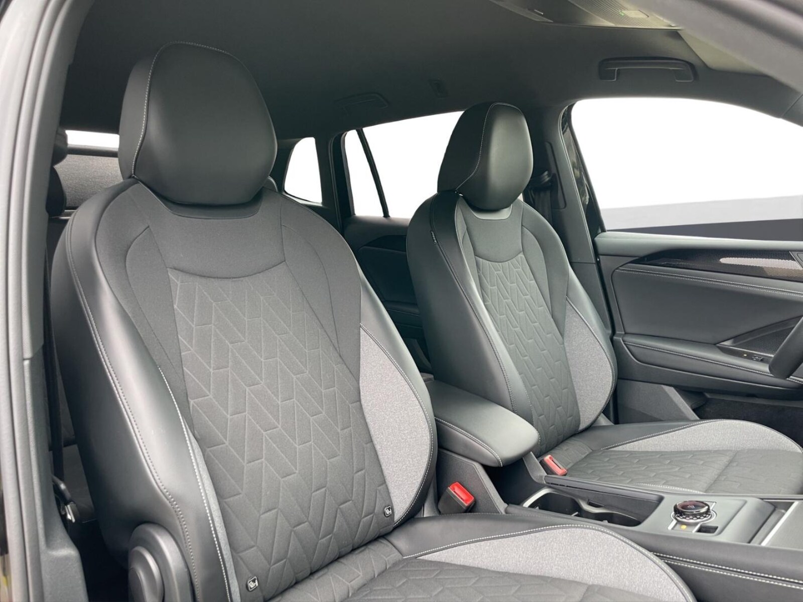 Volkswagen Tiguan – Bild 18