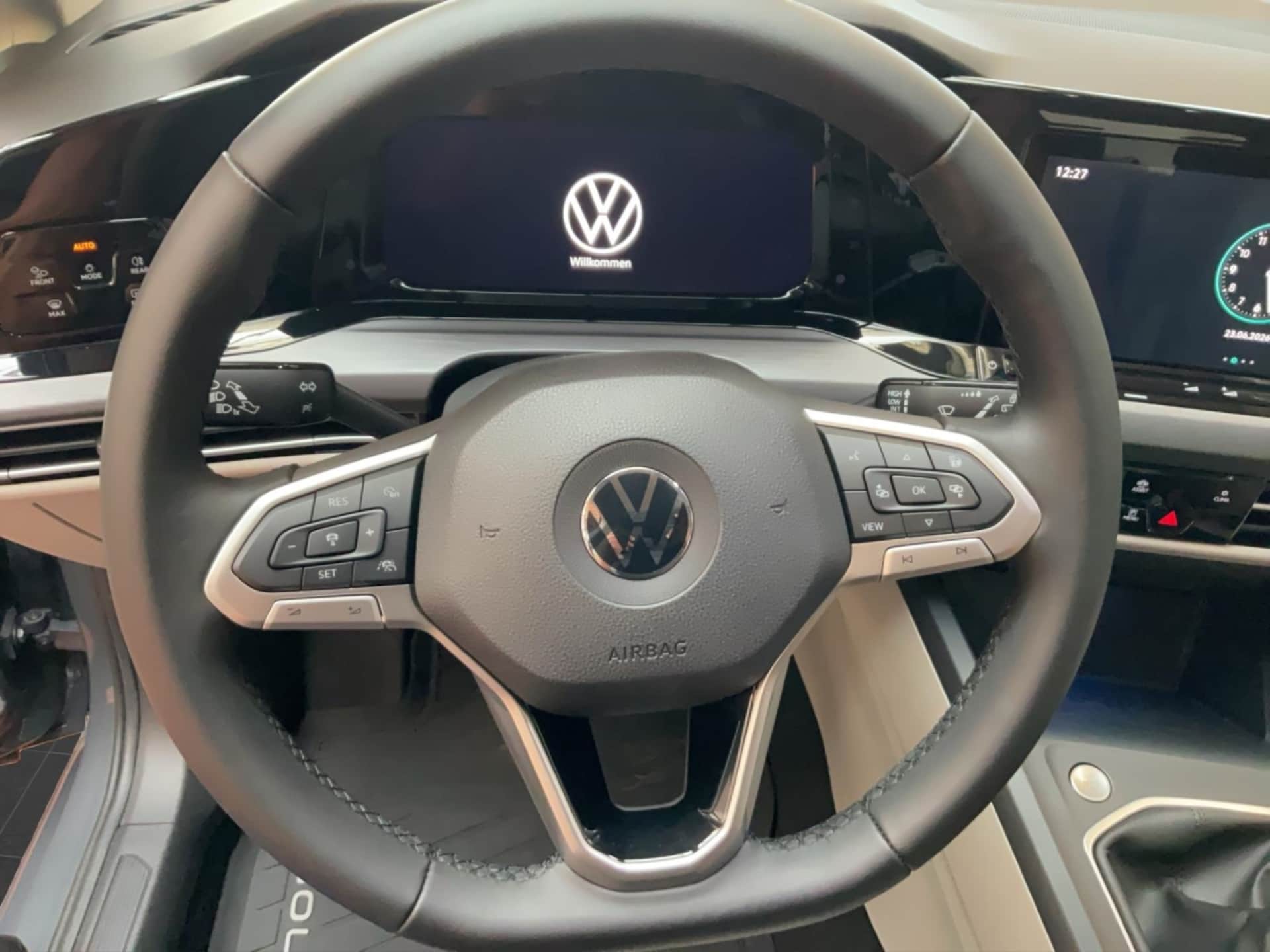 Volkswagen Golf Style