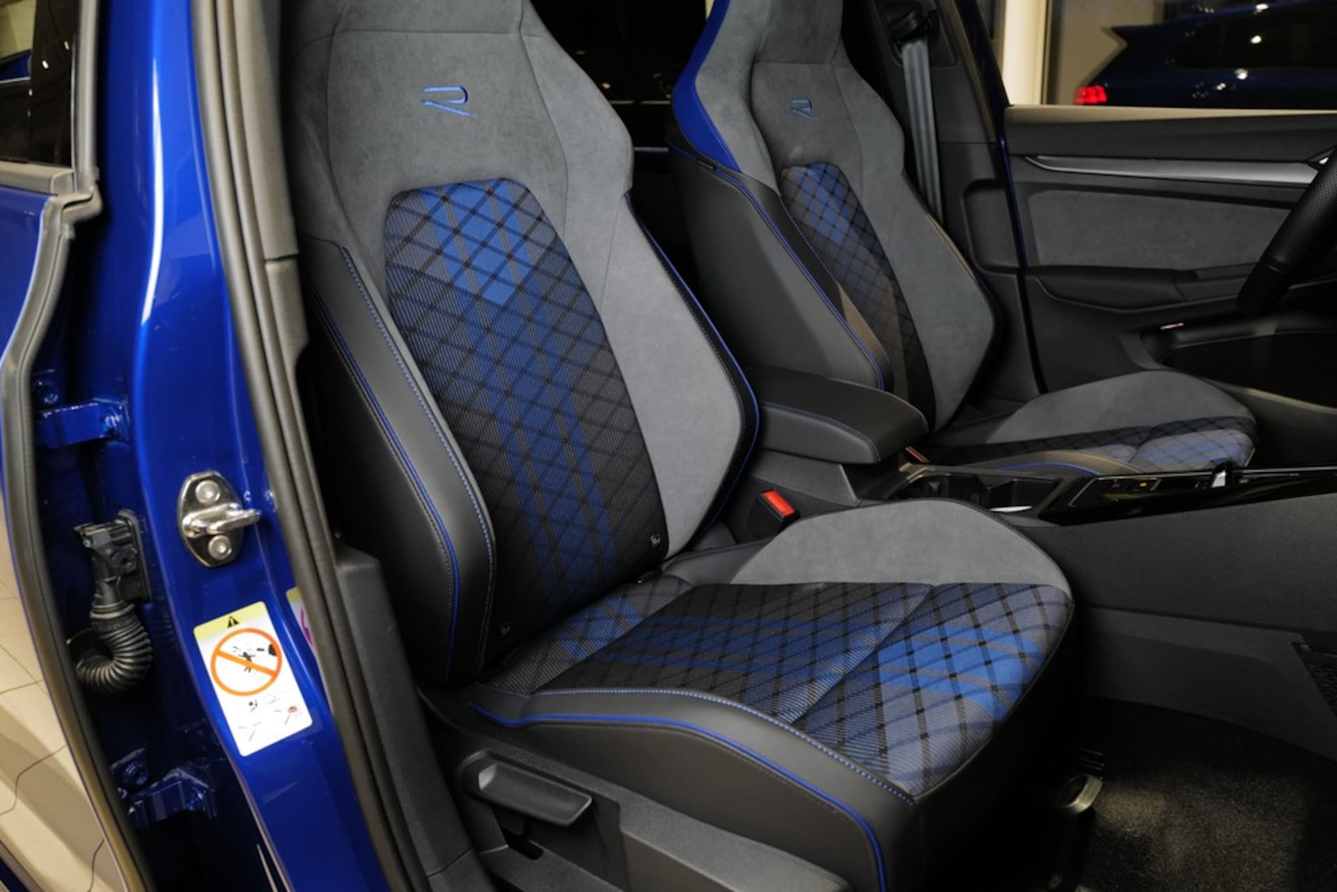 Volkswagen Golf R