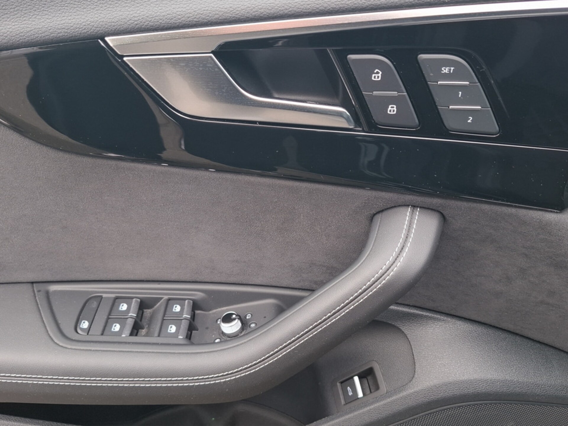 Audi A4 Avant S line
