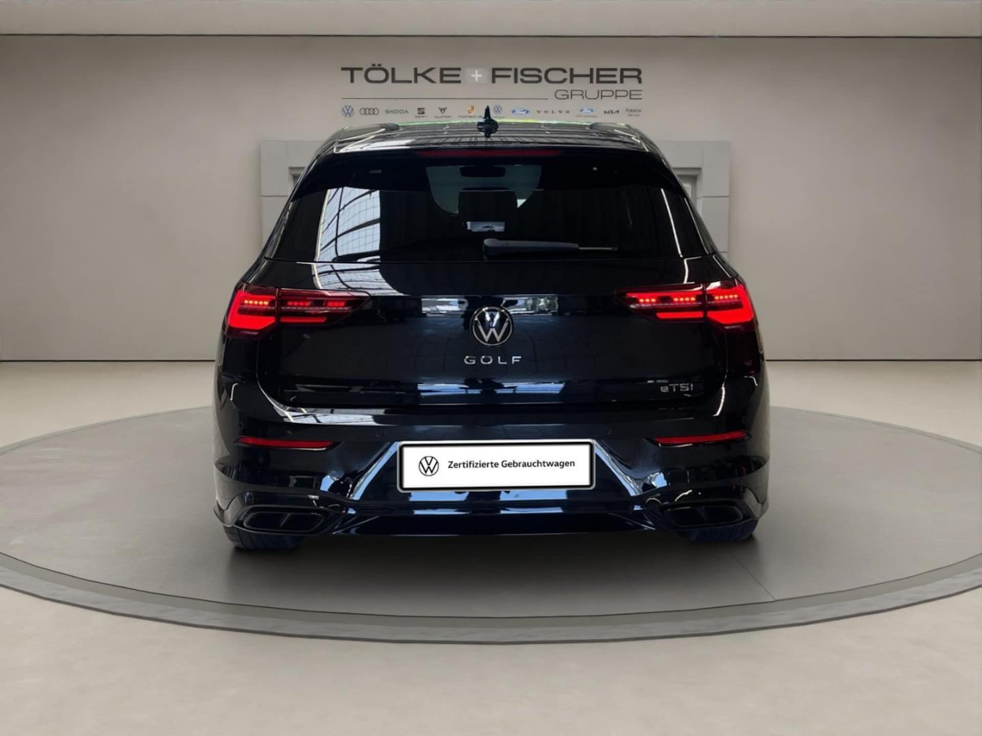 Volkswagen Golf R-Line