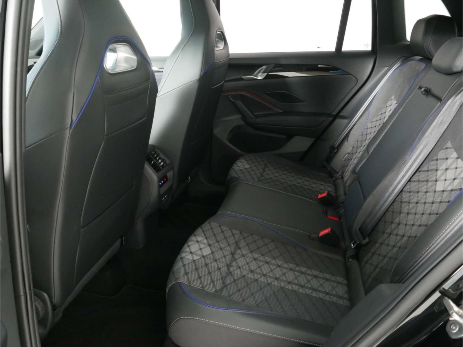 Volkswagen Tiguan – Bild 13