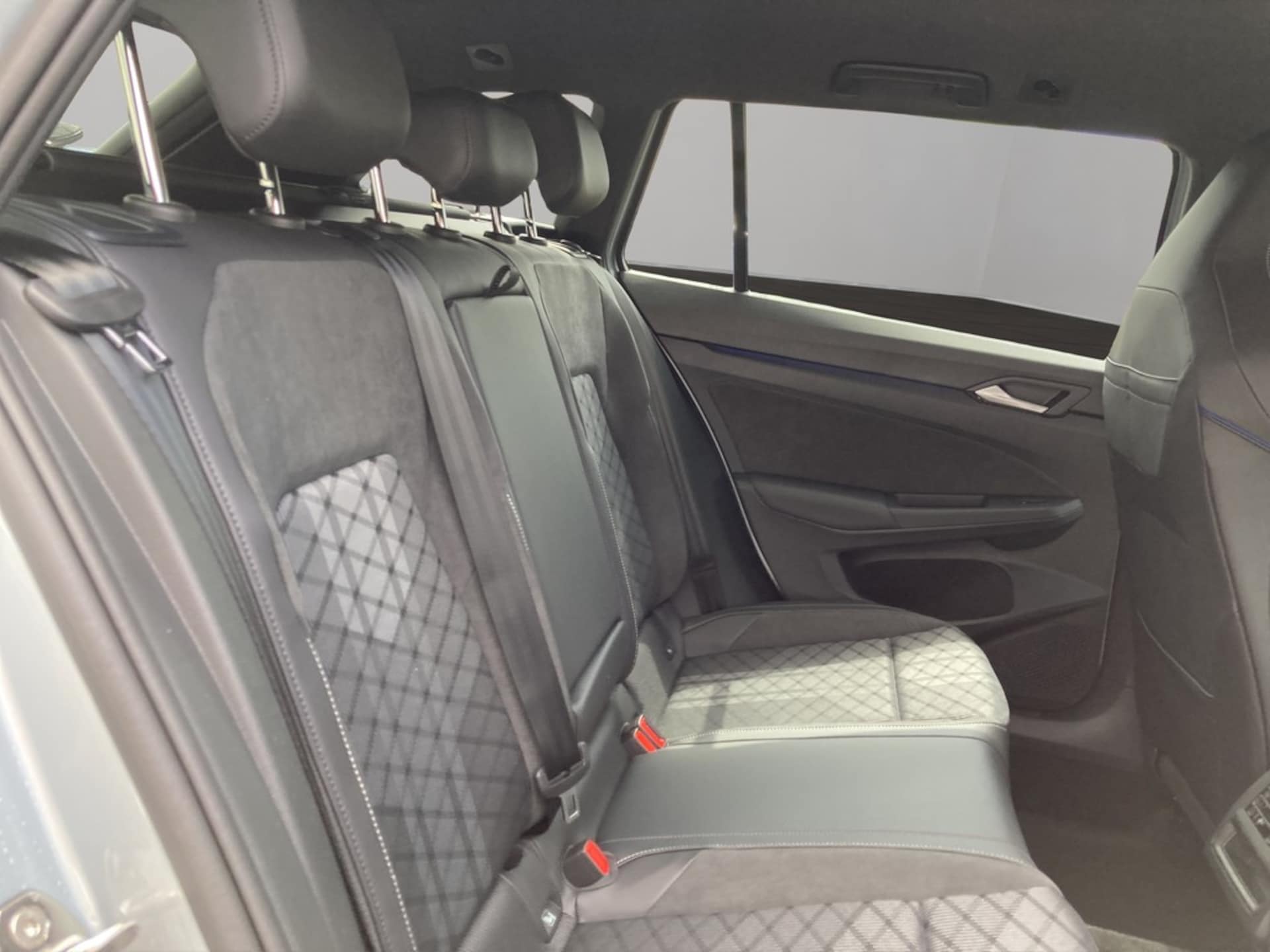 Volkswagen Golf Variant R-Line