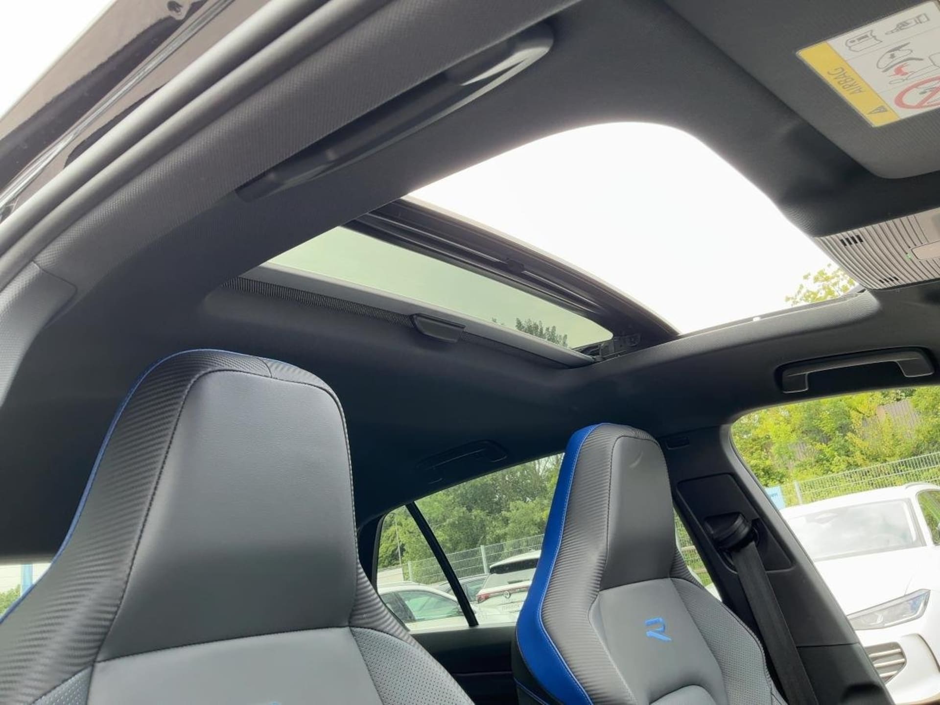 Volkswagen Golf R