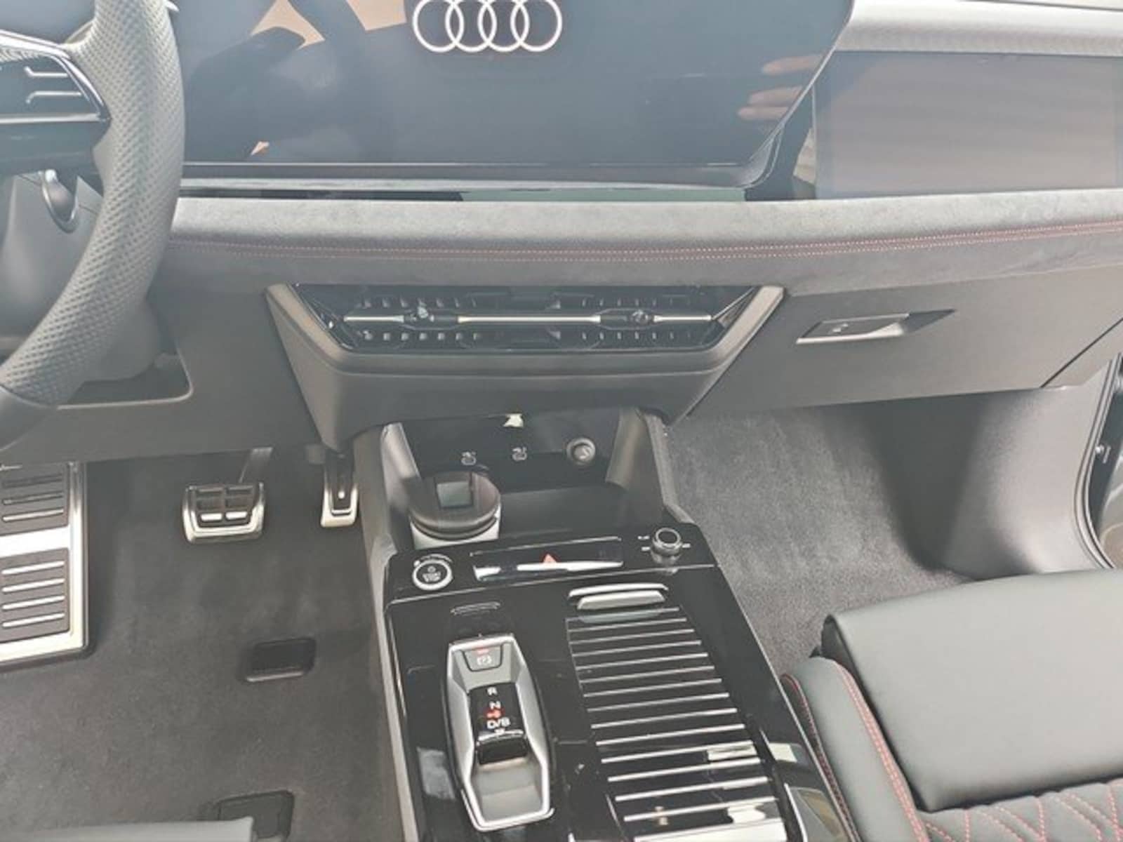 Audi Q6 Sportback e-tron – Bild 11