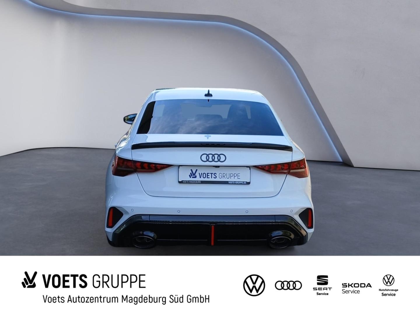Bild über Audi RS 3 Limousine TFSI quattro 294 kW S tronic - für weitere Informationen kontaktieren Sie den Audi Partner