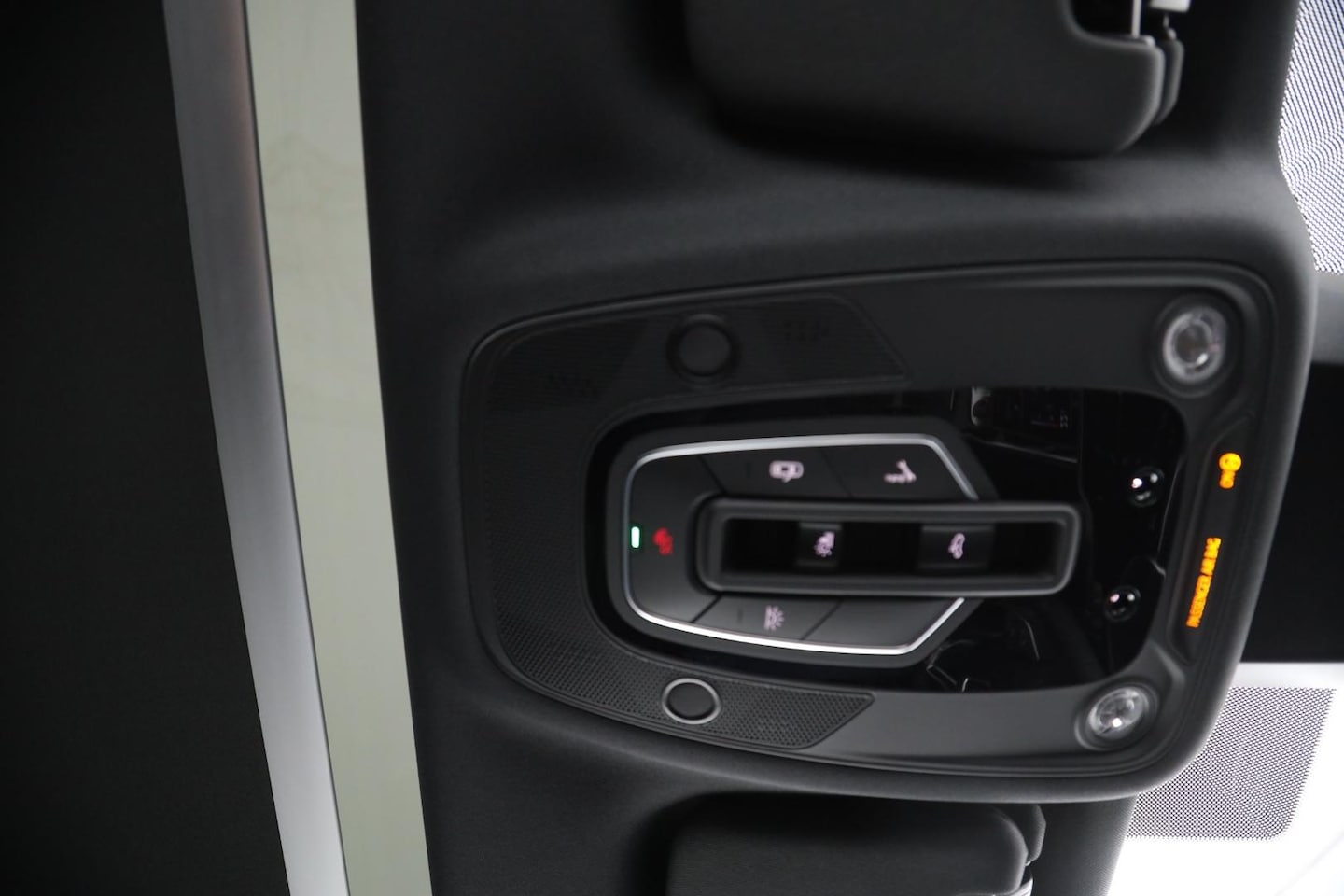 Bild über Audi SQ7 SUV TFSI quattro 373 kW tiptronic - für weitere Informationen kontaktieren Sie den Audi Partner
