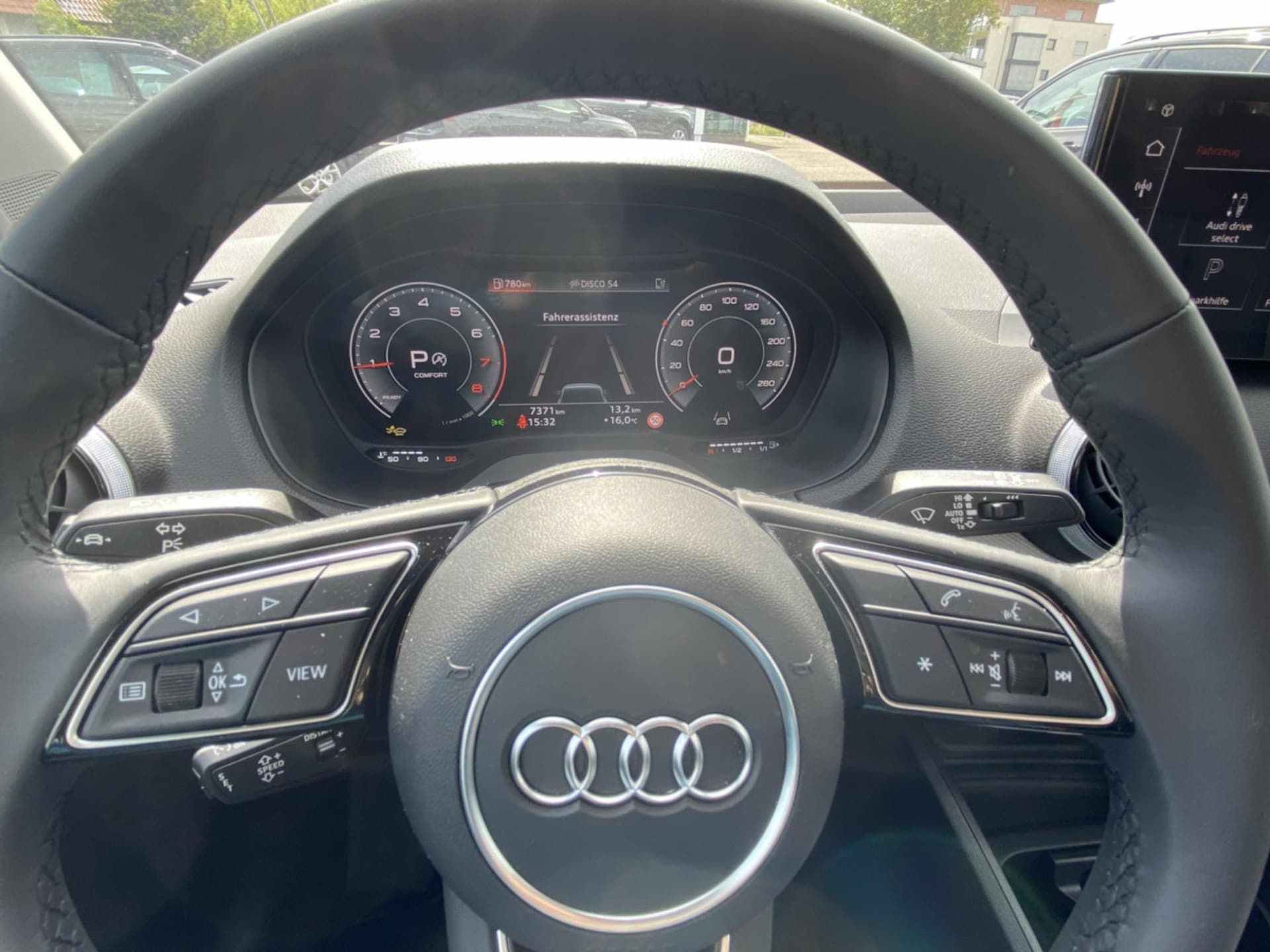 Audi Q2 S line