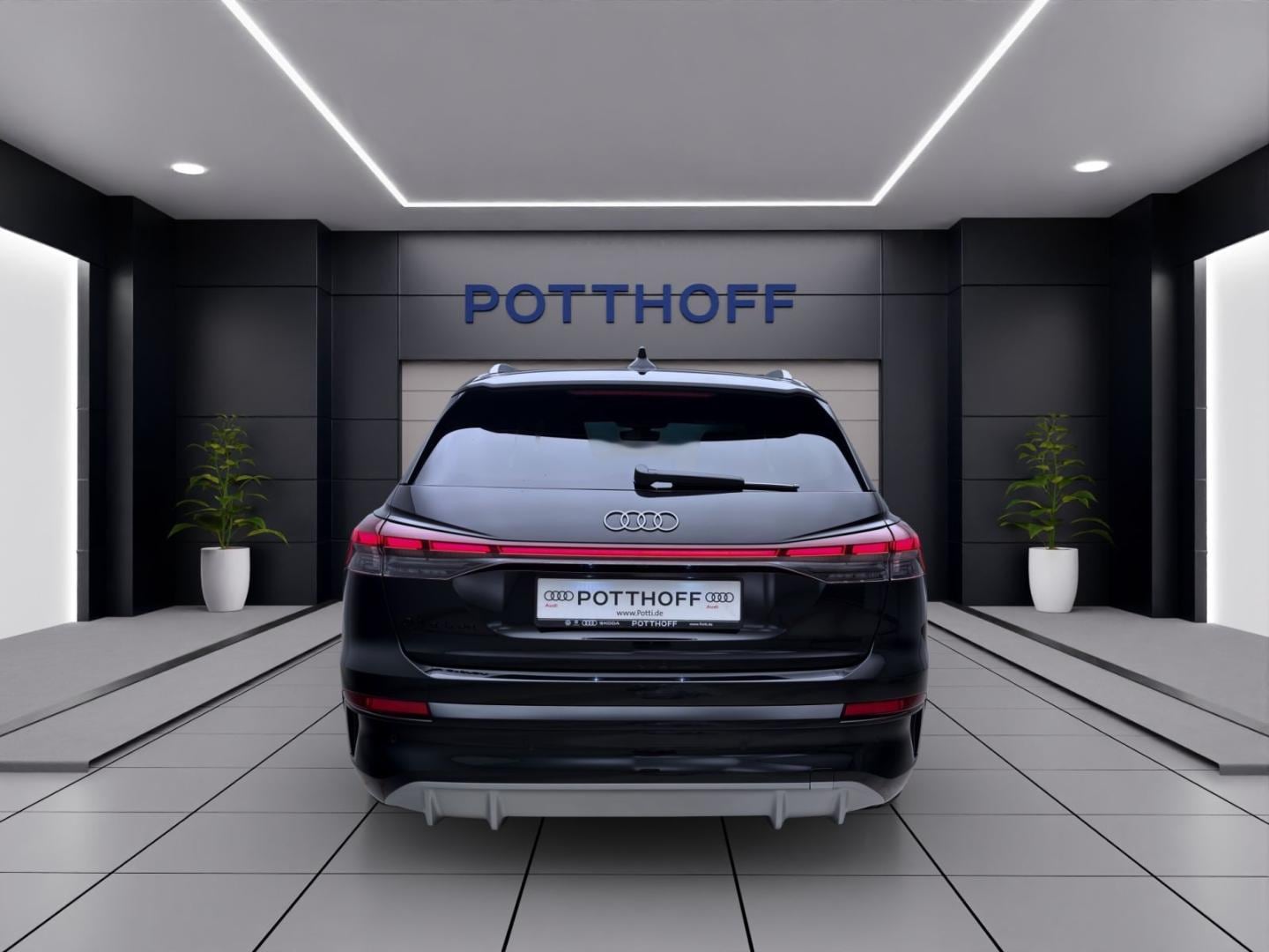 Bild über Audi Q4 SUV e-tron e-tron performance 210 kW - für weitere Informationen kontaktieren Sie den Audi Partner