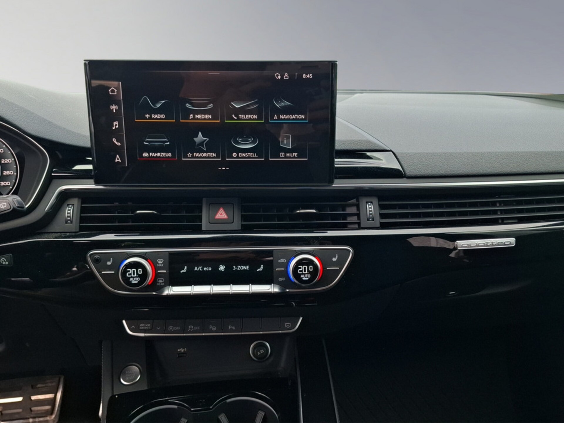 Audi A4 Avant S line