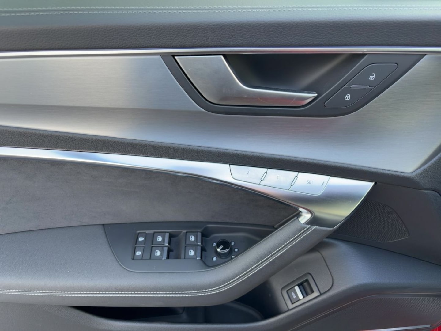 Bild über Audi A6 Avant sport 45 TFSI quattro S tronic - für weitere Informationen kontaktieren Sie den Audi Partner