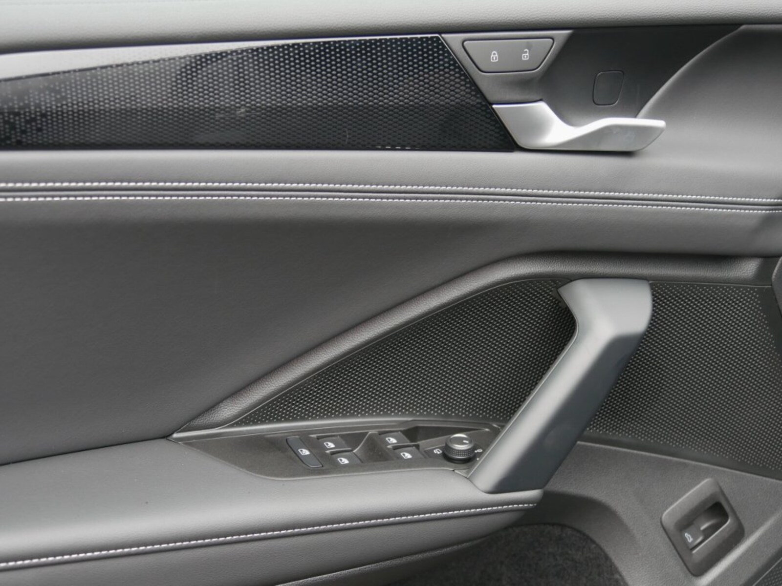Volkswagen Tiguan – Bild 11