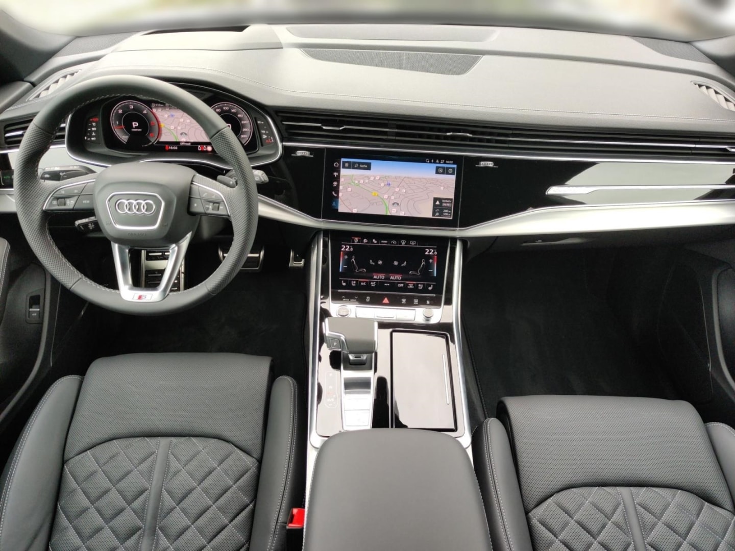 Bild über Audi Q8 SUV S line business TDI quattro 210 kW tiptronic - für weitere Informationen kontaktieren Sie den Audi Partner