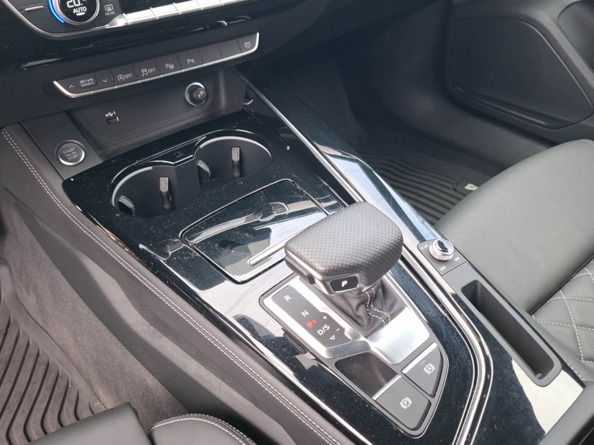 Audi A4 Avant S line