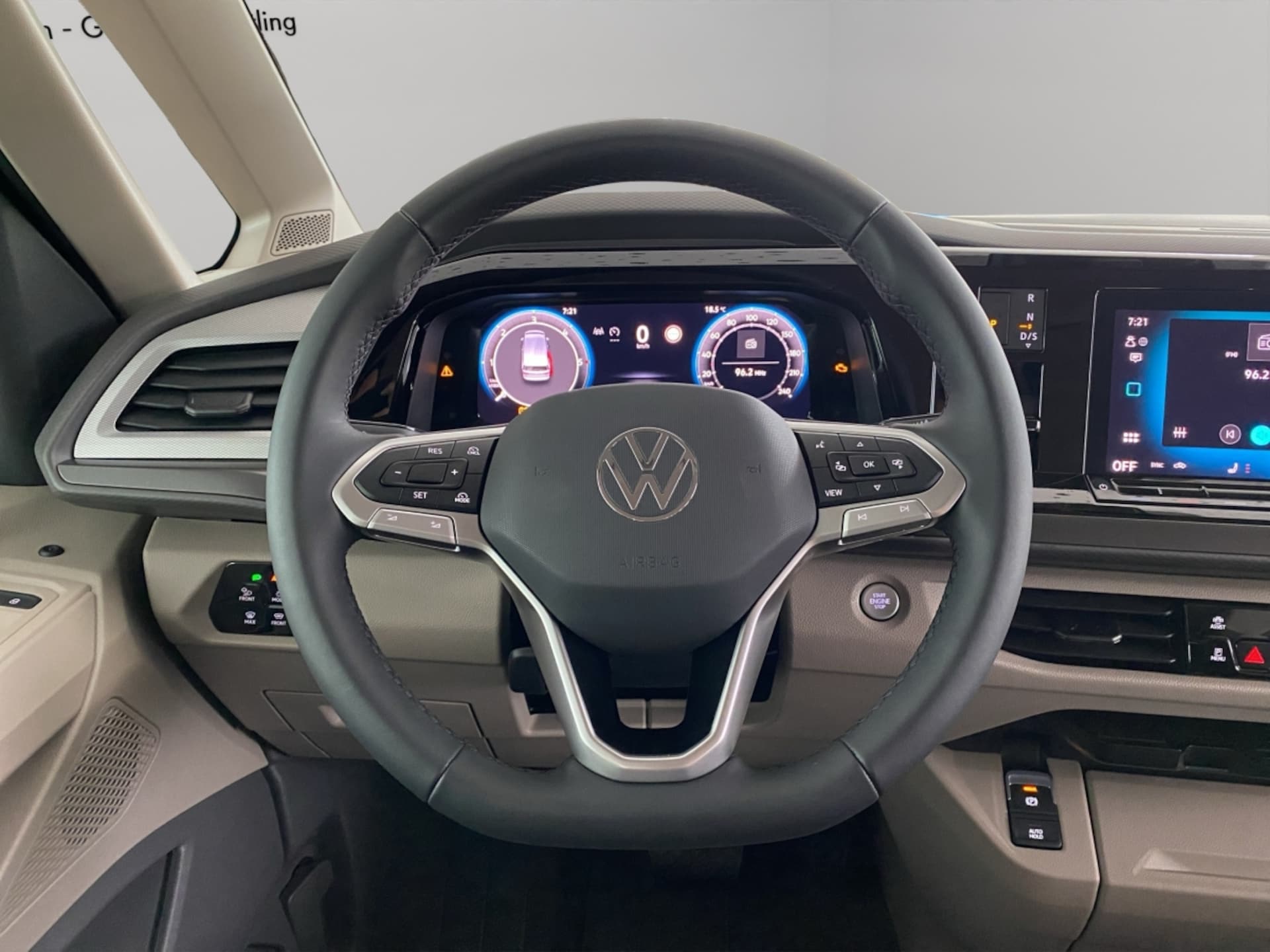 Volkswagen Multivan Basis-Modell