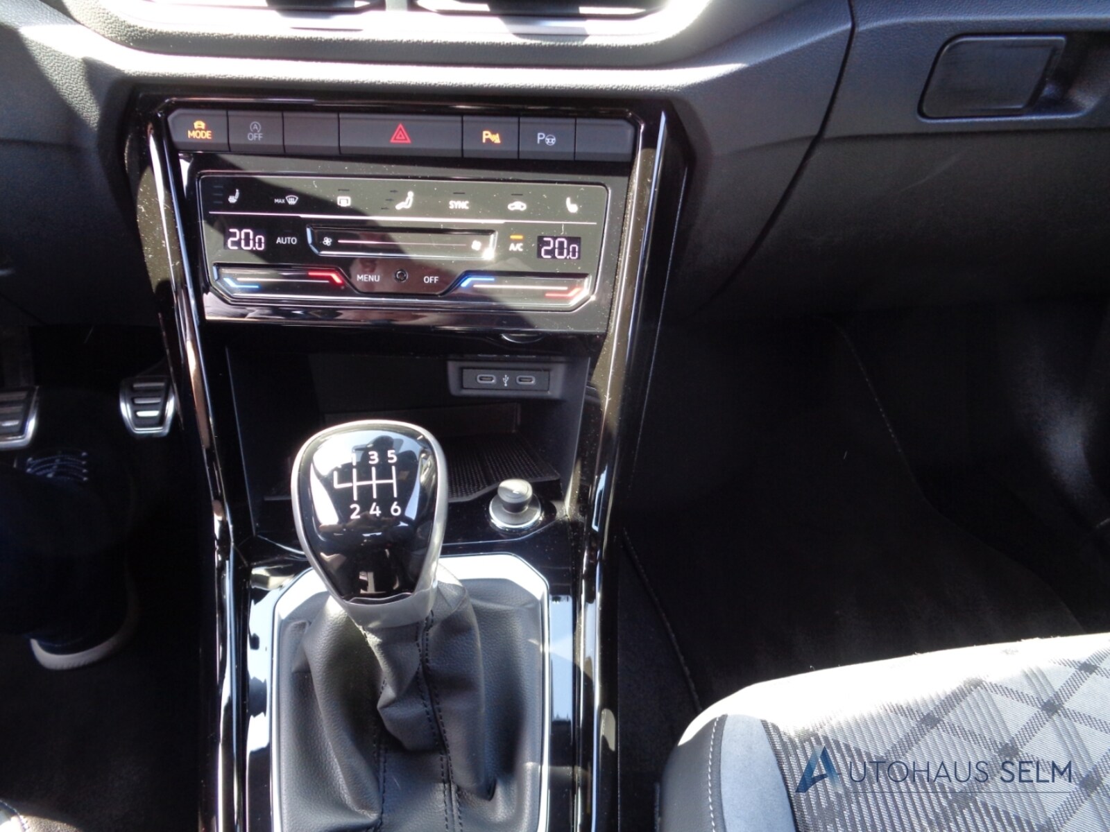 Volkswagen T-Roc – Bild 11