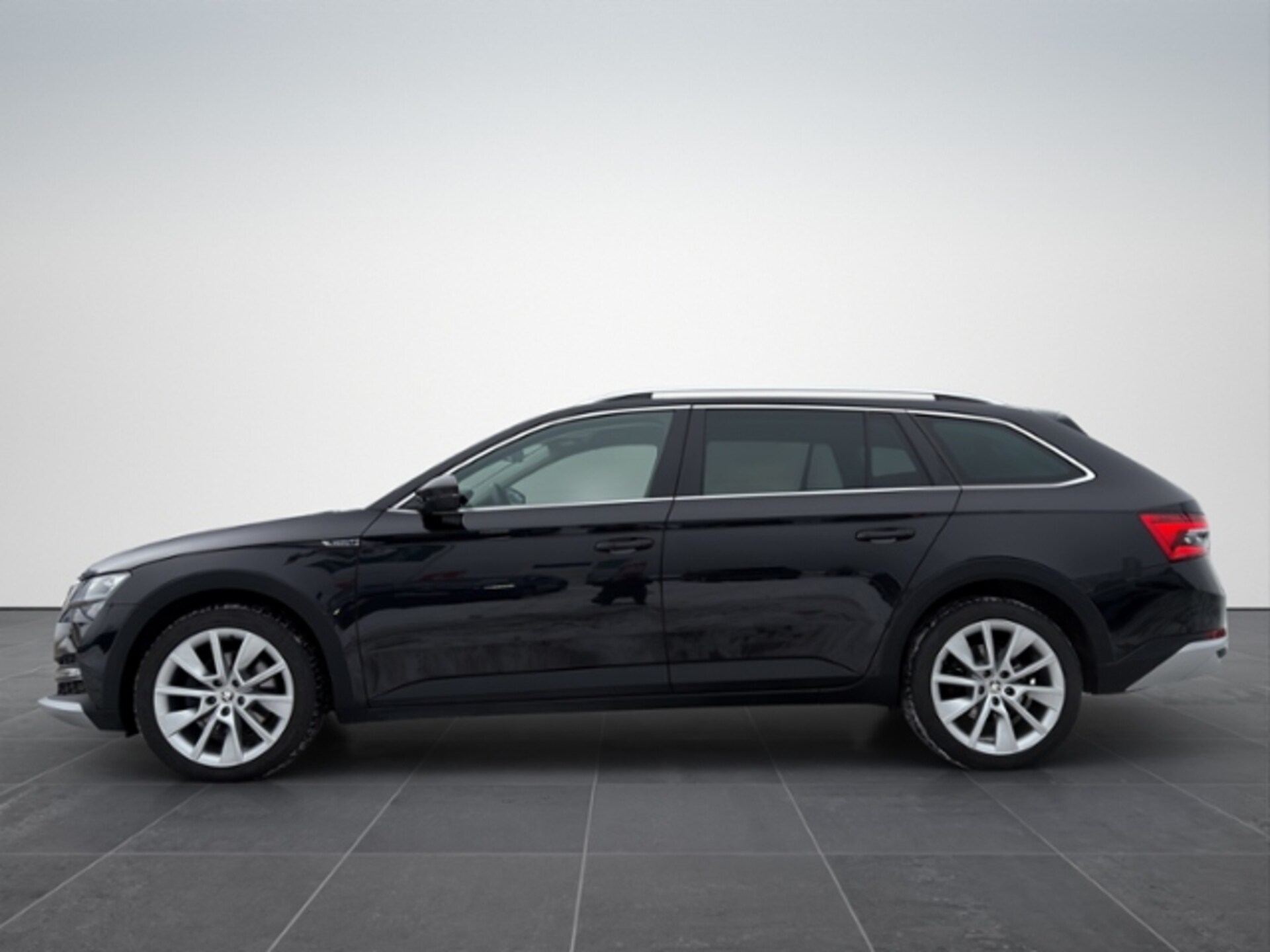 Skoda Superb Combi Scout