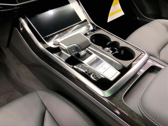 2026 Audi Q8 Premium Plus - Photo 7