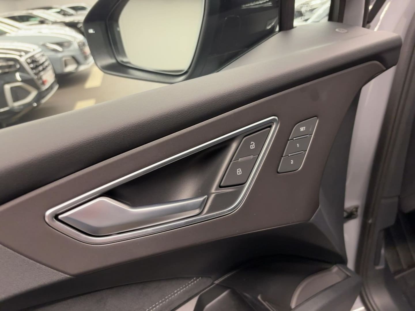 Bild über Audi Q4 Sportback e-tron e-tron quattro 220 kW - für weitere Informationen kontaktieren Sie den Audi Partner
