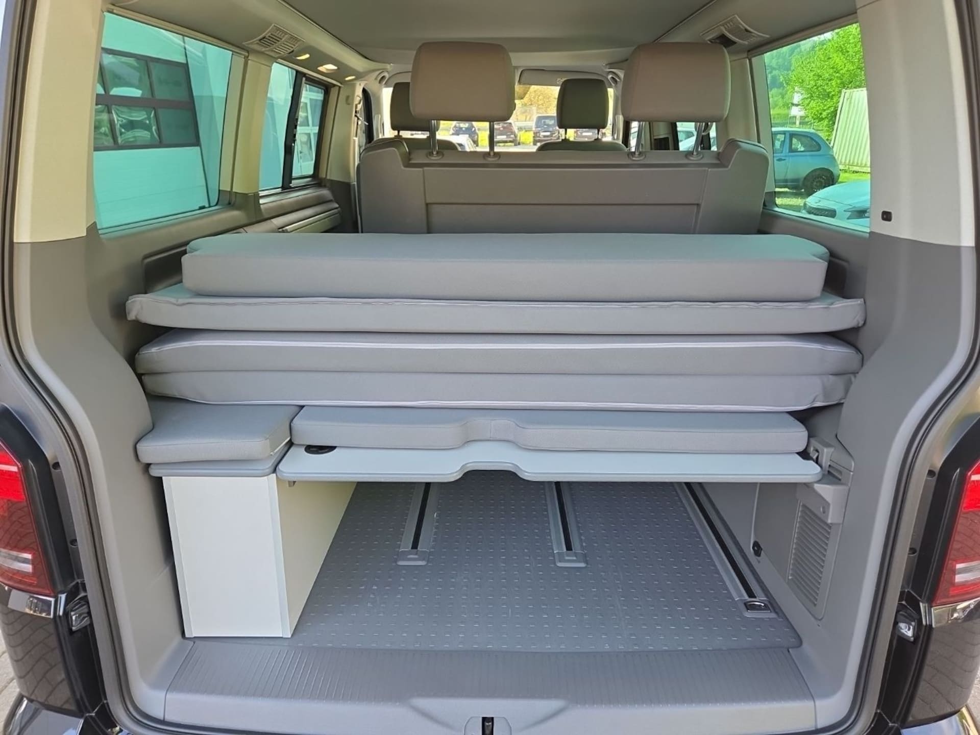 Volkswagen T6.1 California Beach