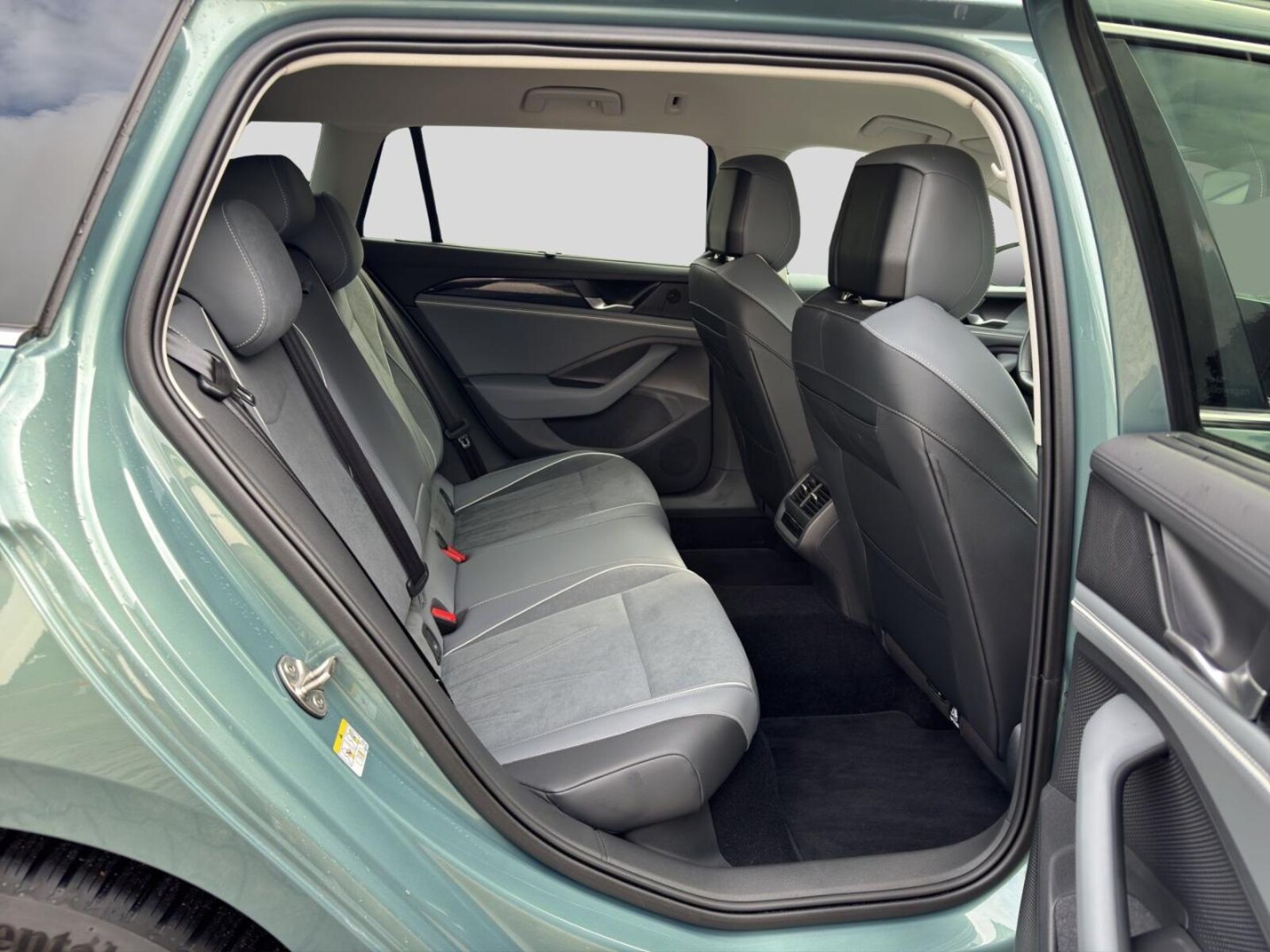 Volkswagen Passat – Bild 6